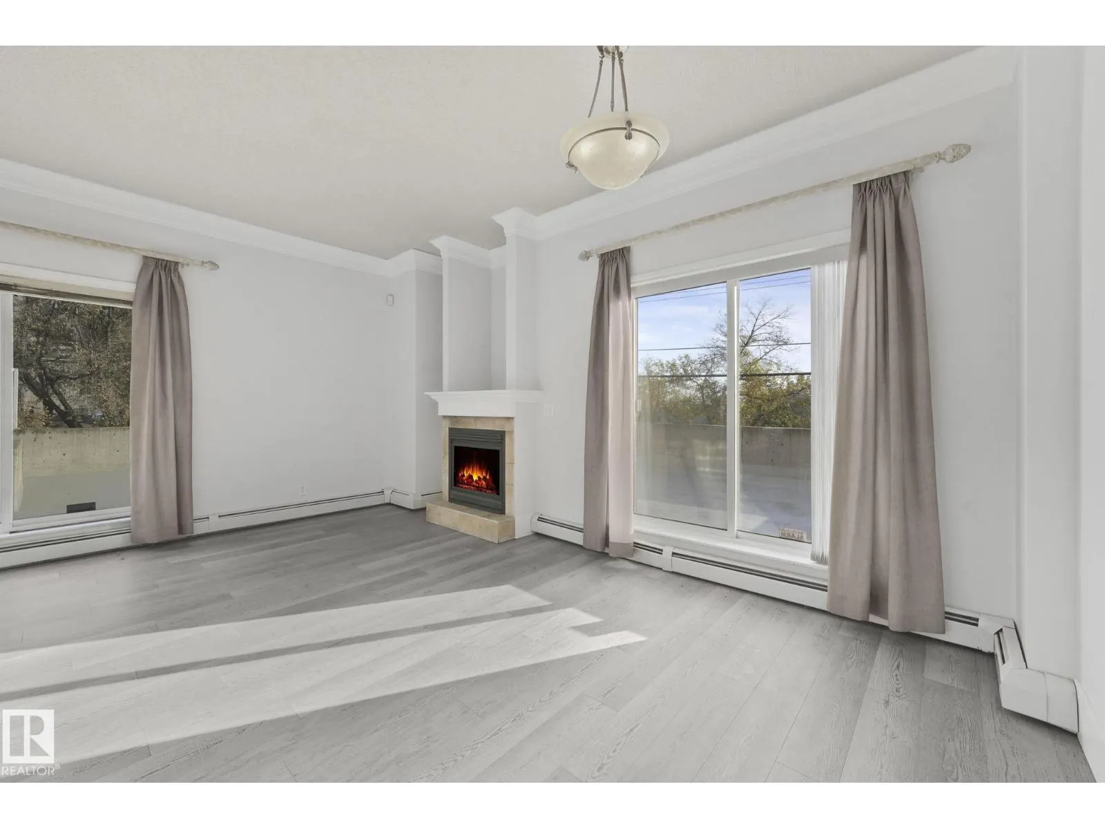 #104 9707 105 ST NW NW