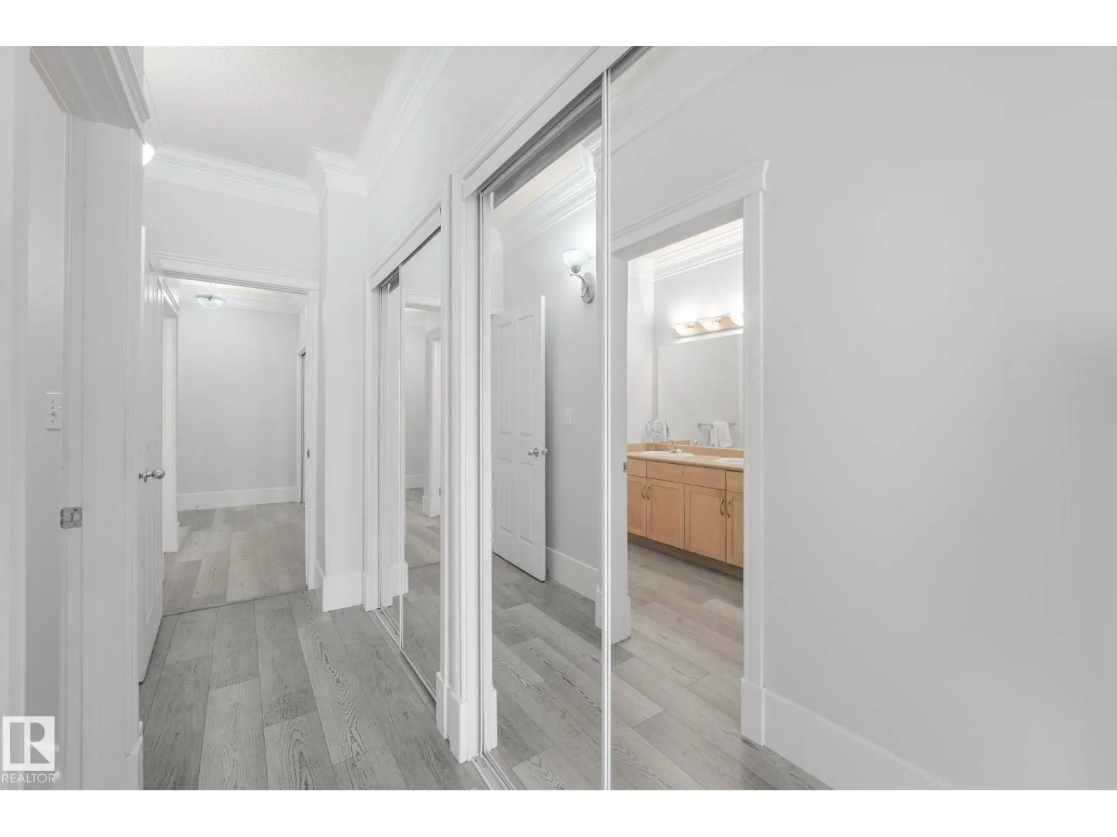 #104 9707 105 ST NW NW
