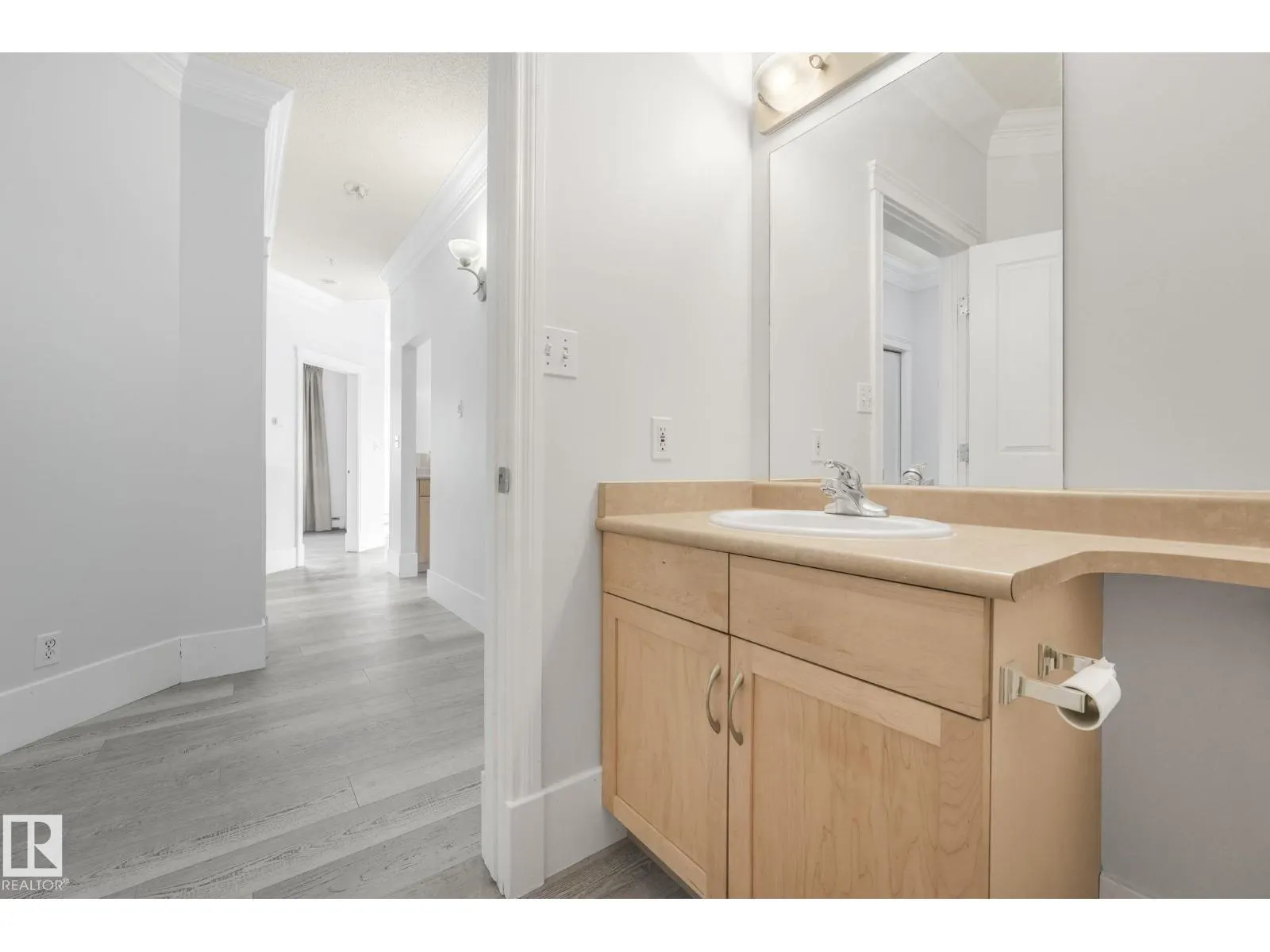 #104 9707 105 ST NW NW