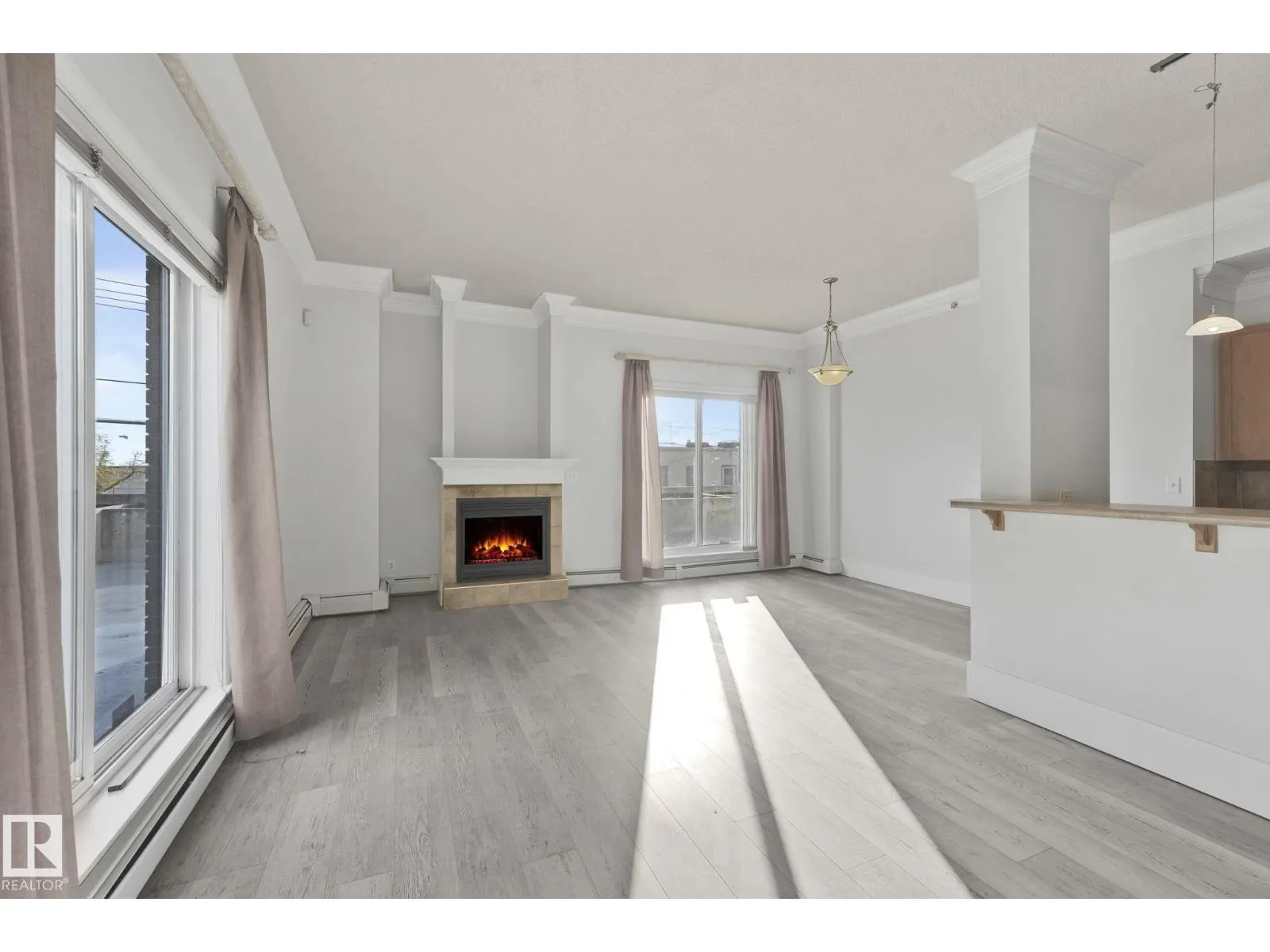 #104 9707 105 ST NW NW