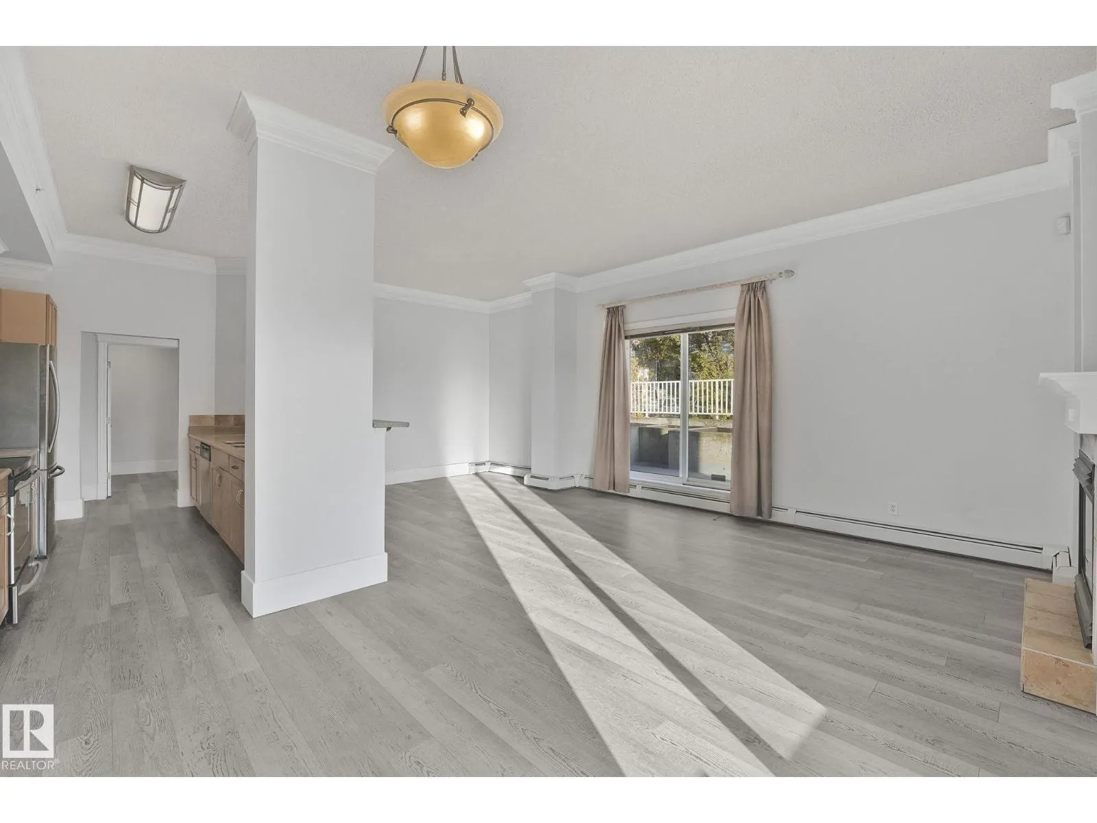 #104 9707 105 ST NW NW