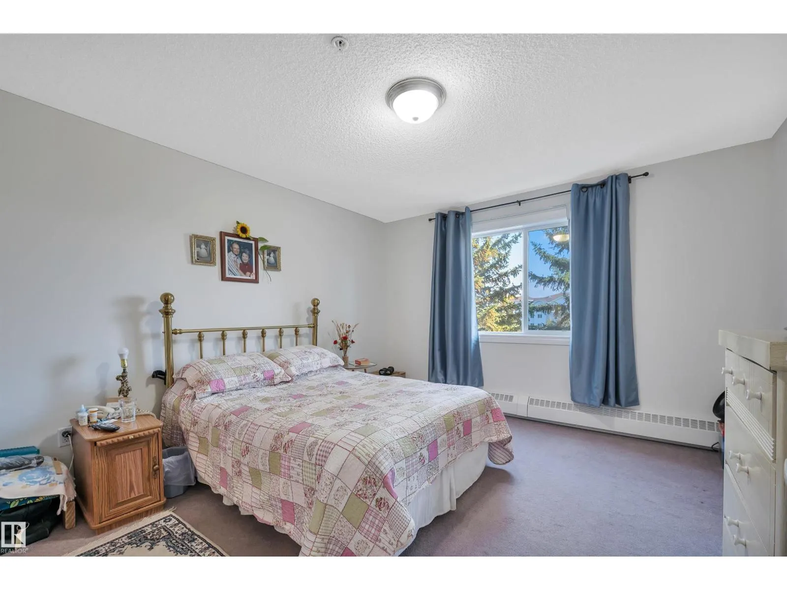 #302 70 CRYSTAL LN