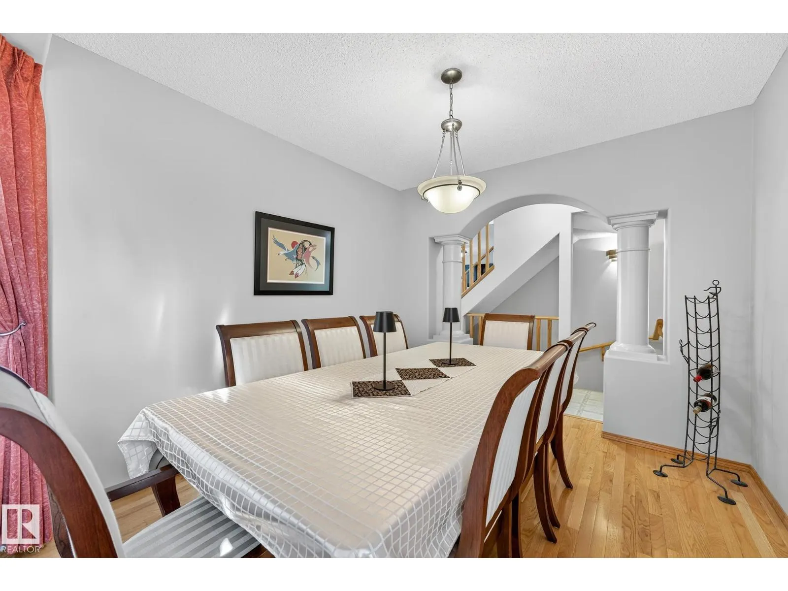 310 HILLIARD CL NW