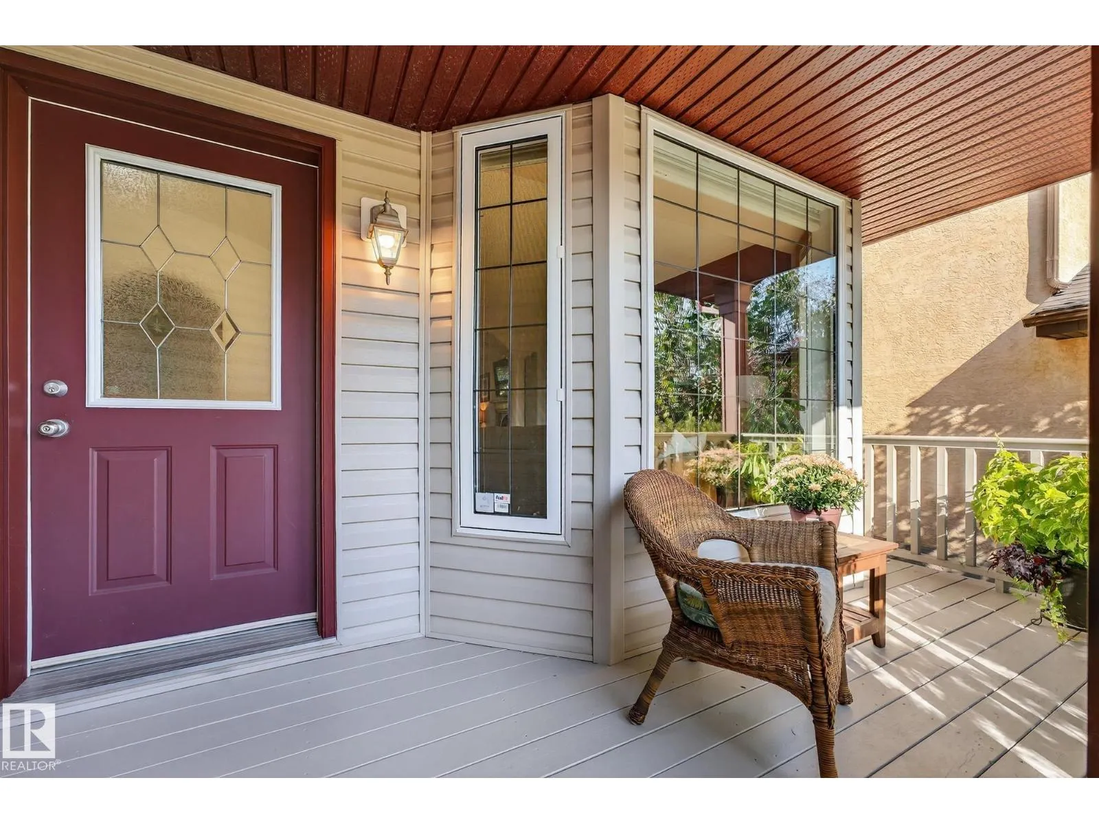 310 HILLIARD CL NW
