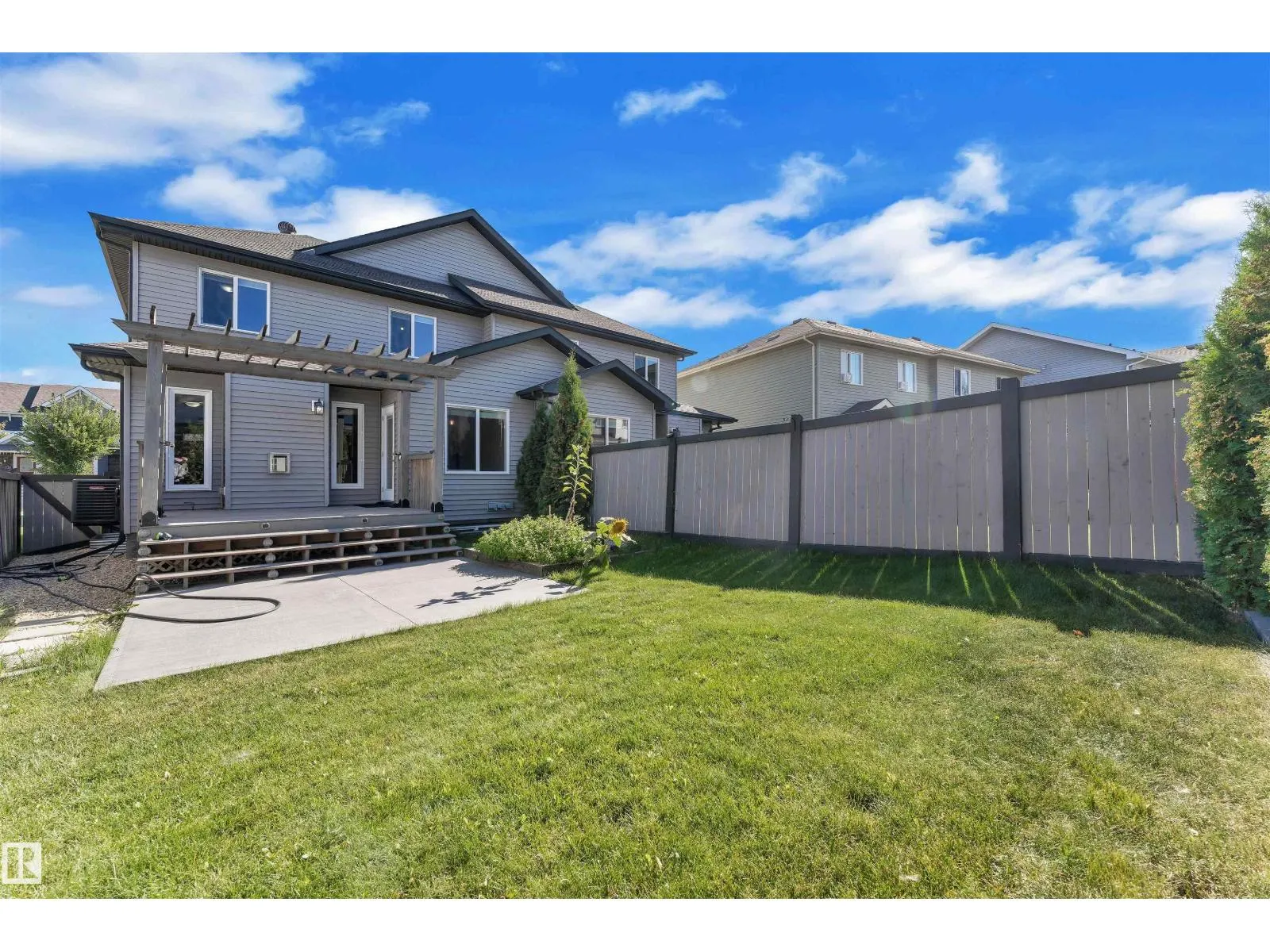 728 177 ST SW