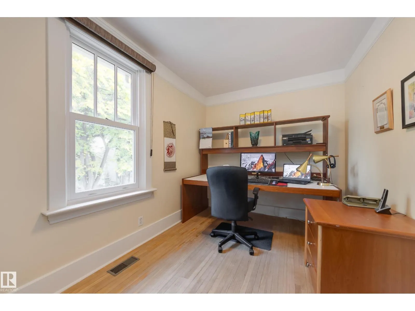 10828 125 ST NW