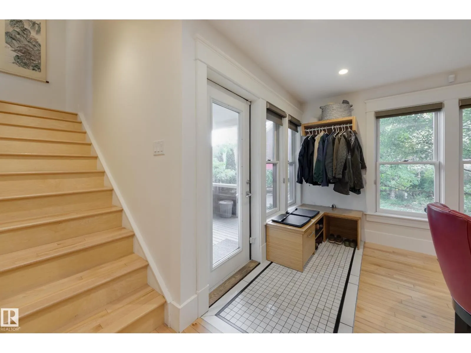 10828 125 ST NW