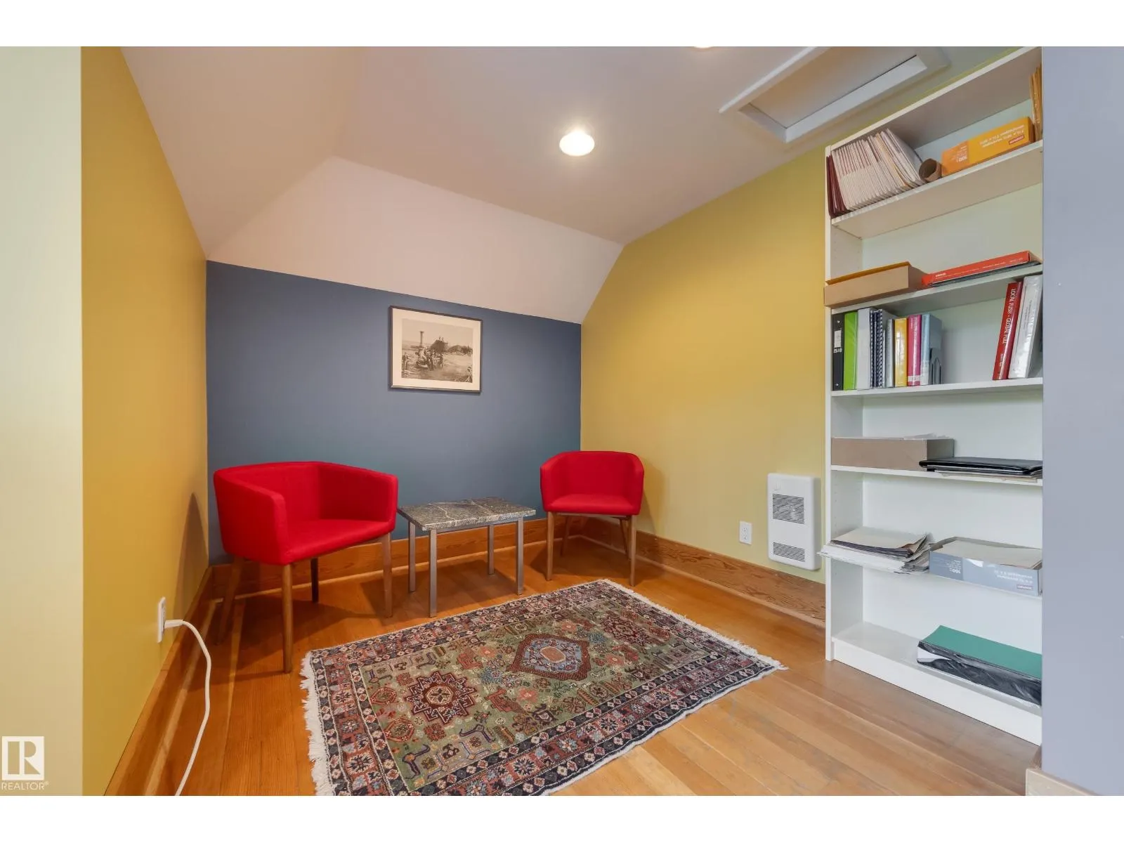 10828 125 ST NW