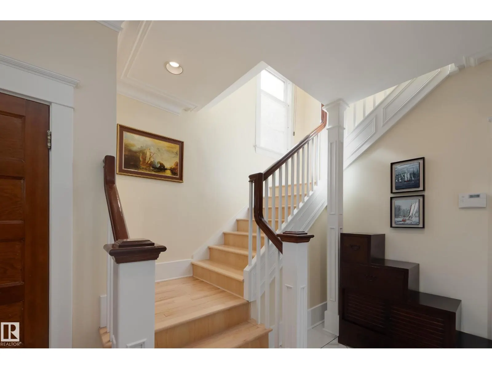 10828 125 ST NW