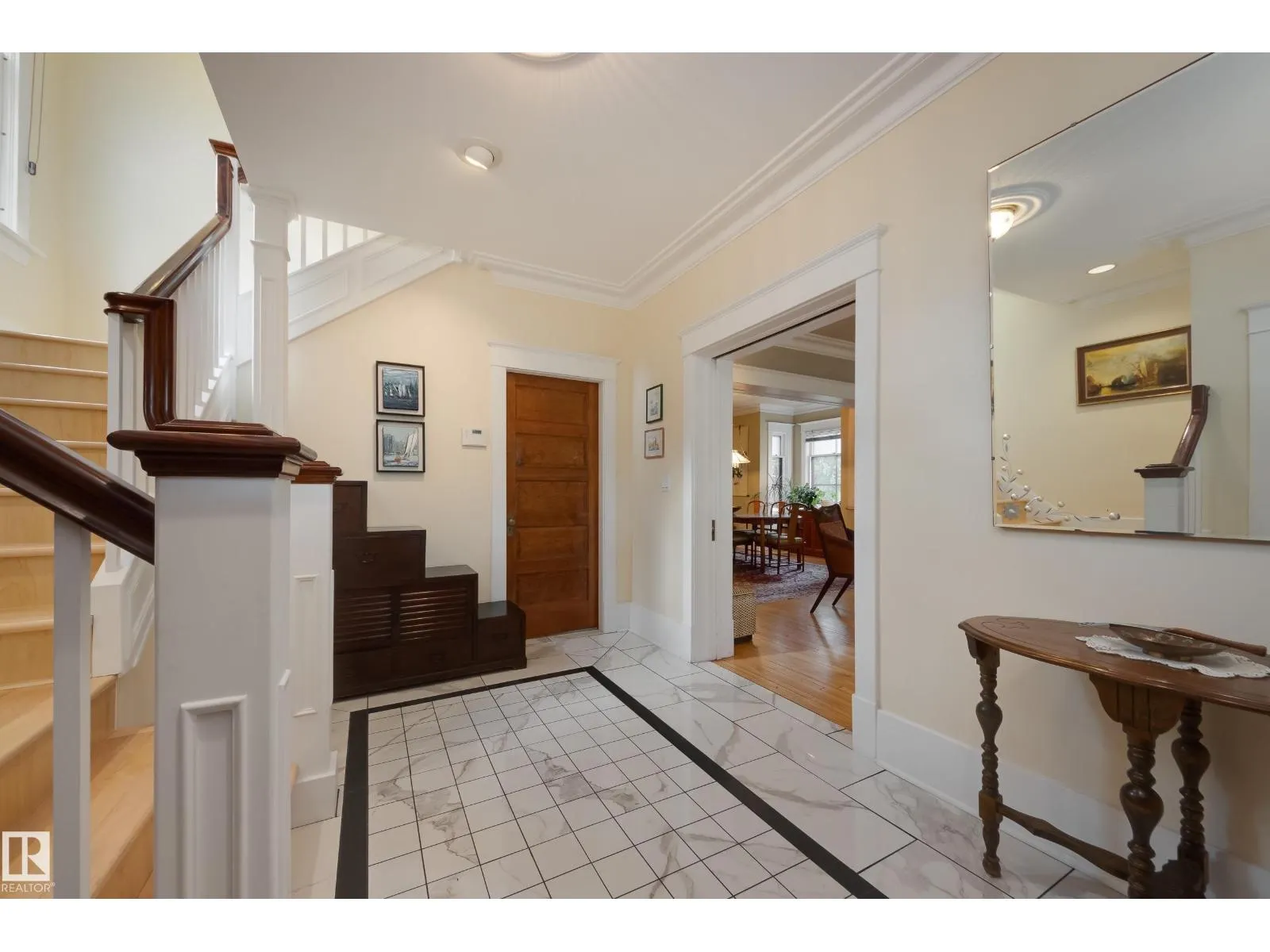 10828 125 ST NW
