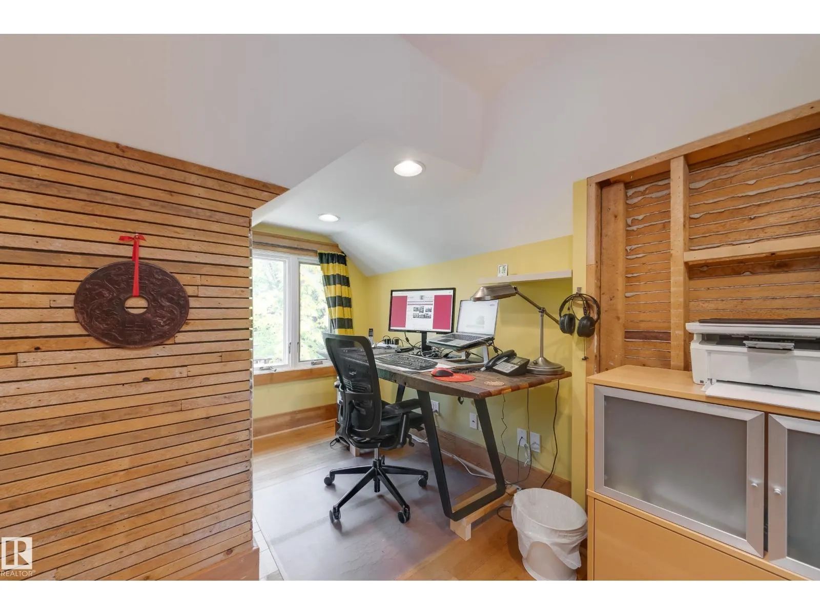 10828 125 ST NW