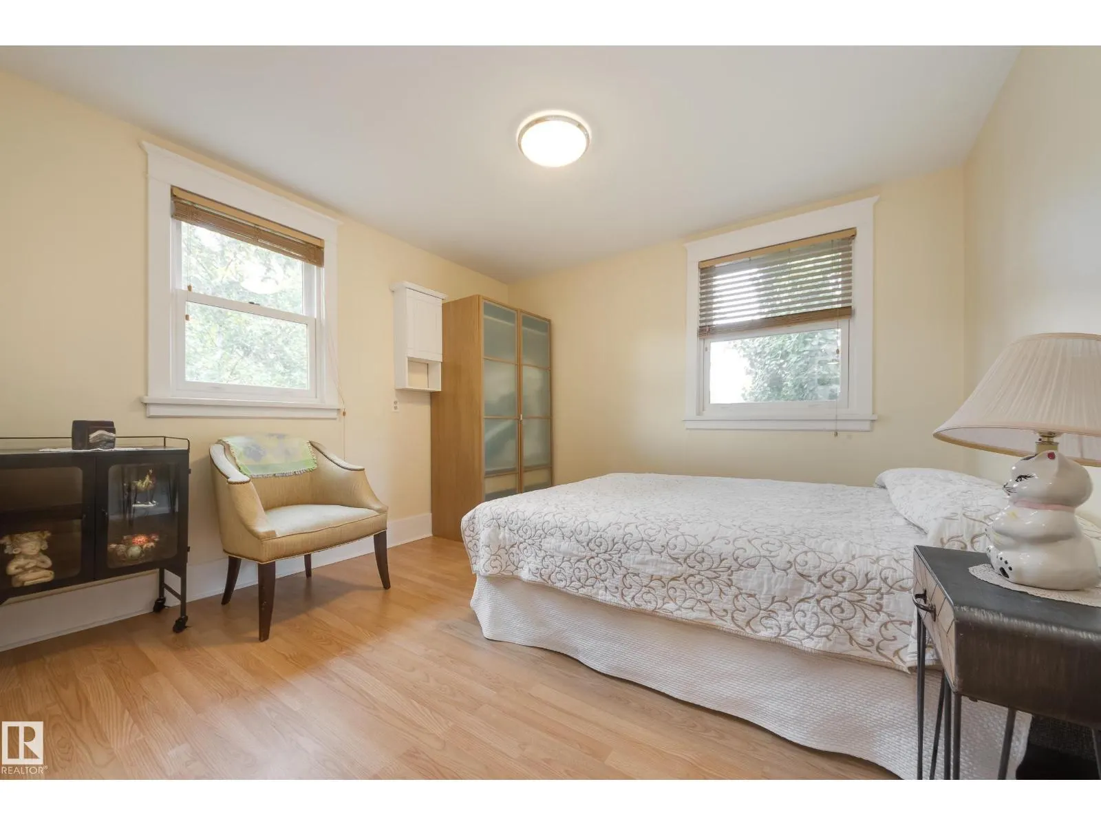 10828 125 ST NW