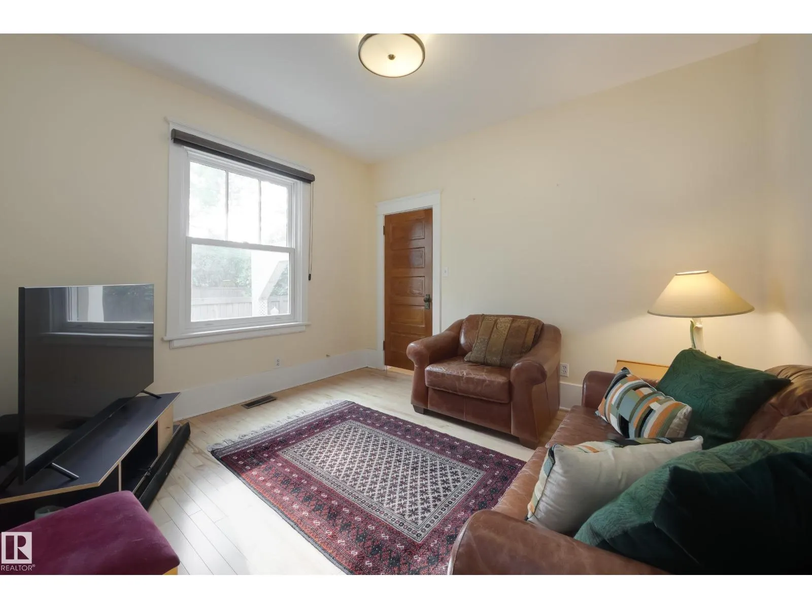 10828 125 ST NW