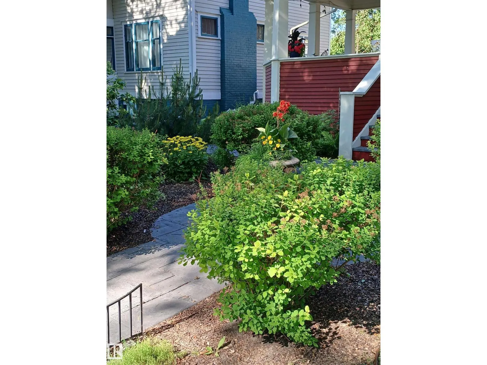 10828 125 ST NW