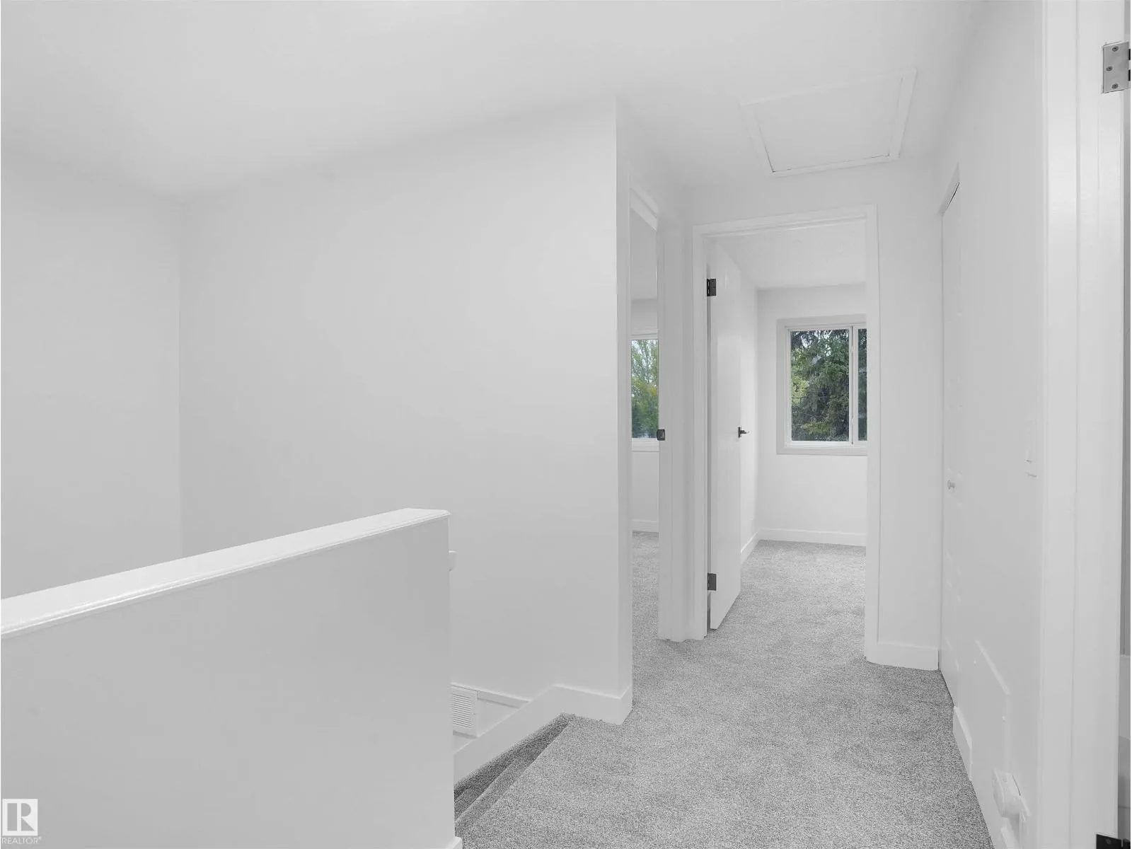 #54 13833 30 ST NW
