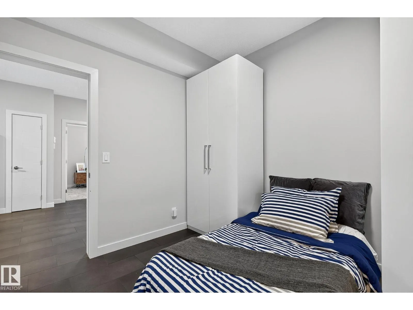 #415 10523 123 ST NW