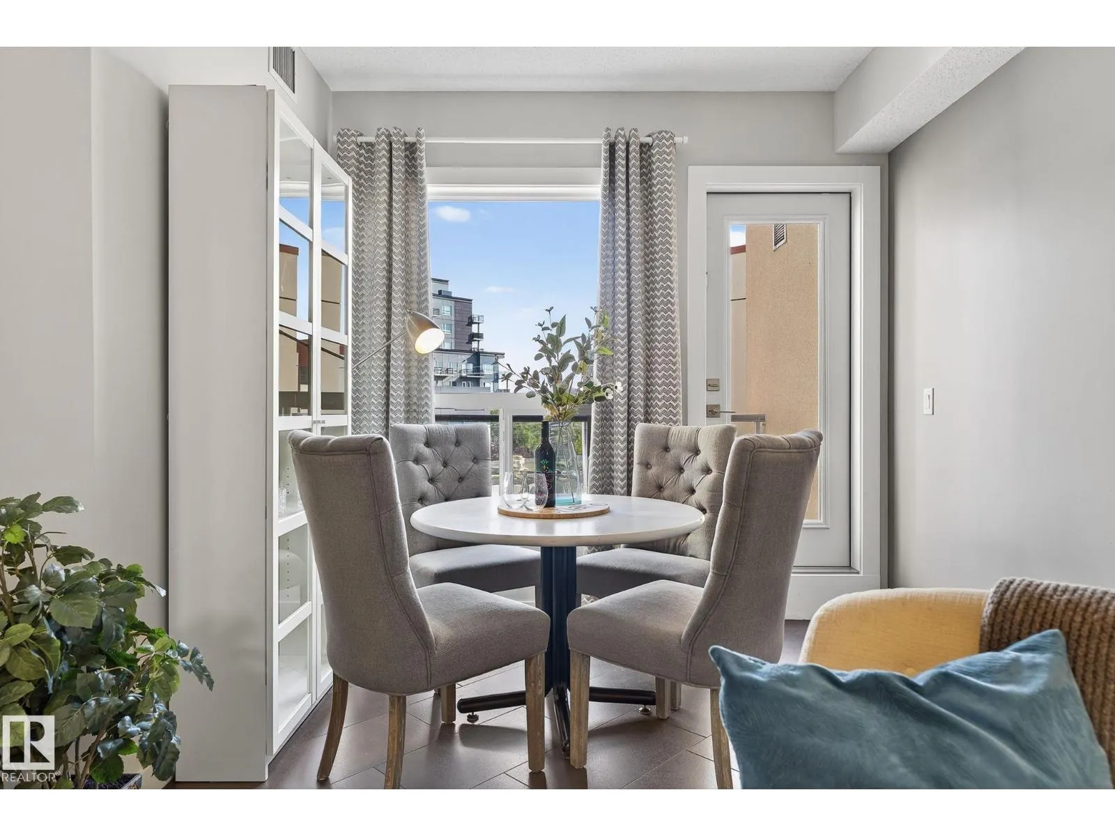 #415 10523 123 ST NW