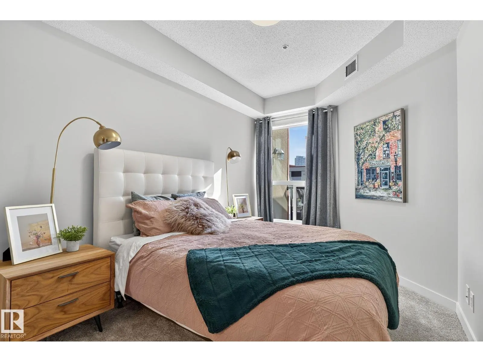 #415 10523 123 ST NW