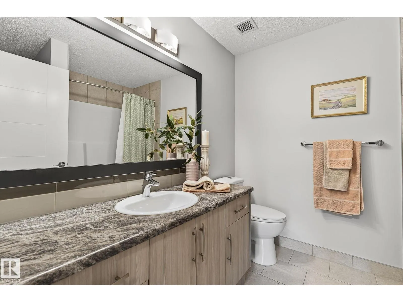 #415 10523 123 ST NW