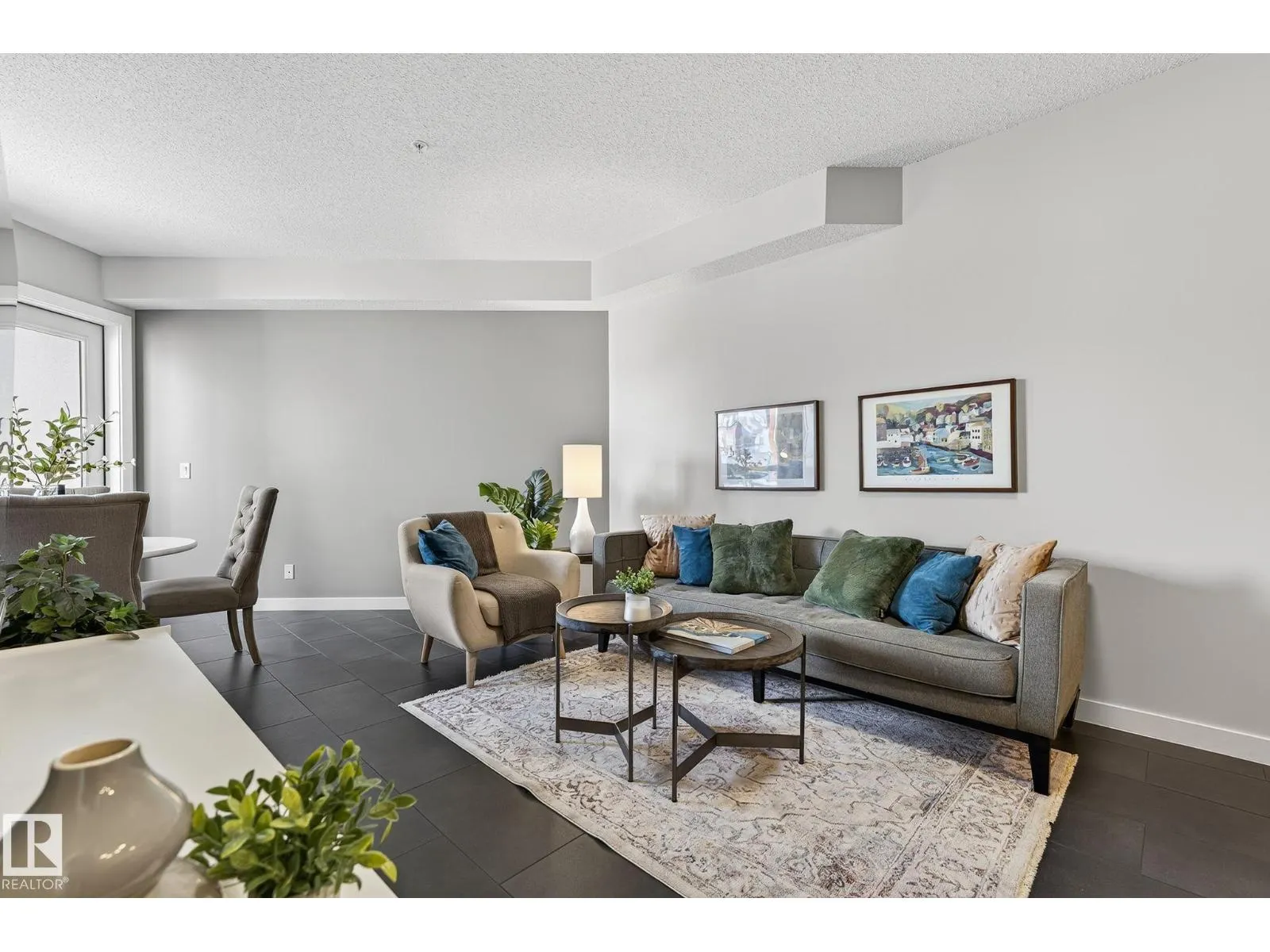 #415 10523 123 ST NW