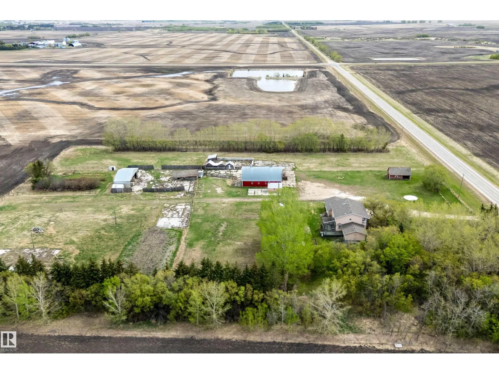 240028 TWP 460