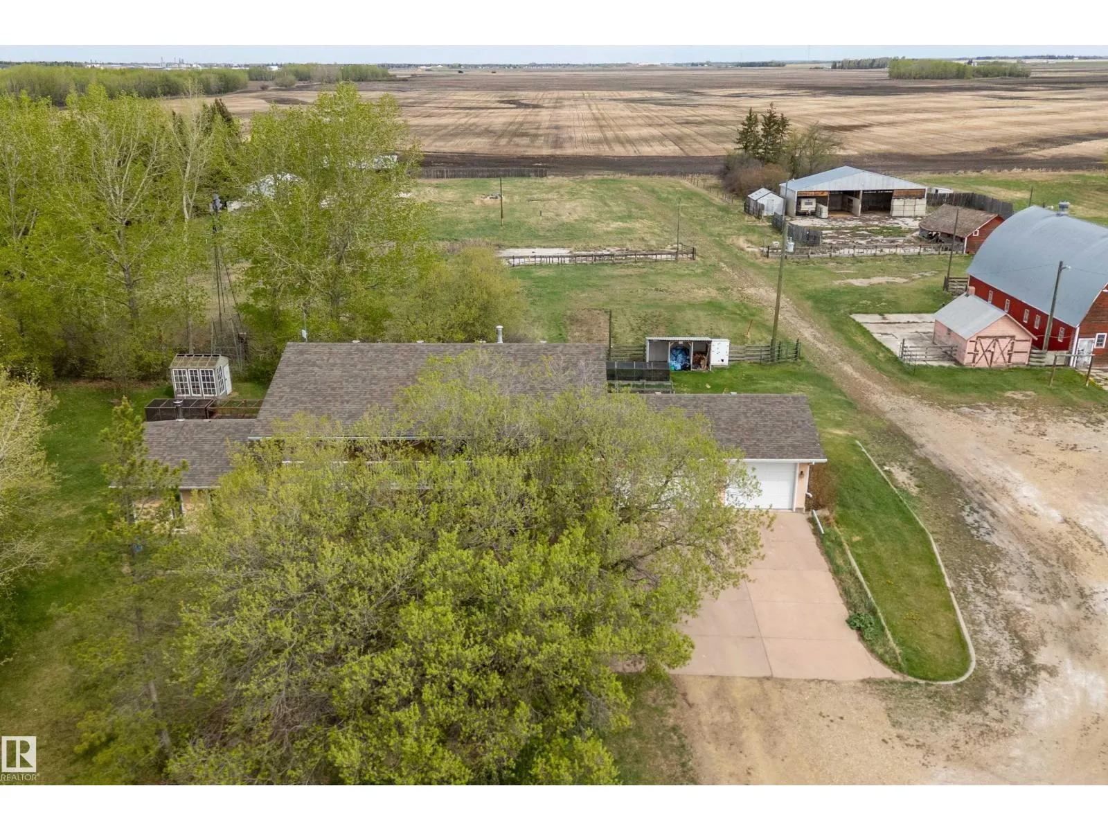 240028 TWP 460