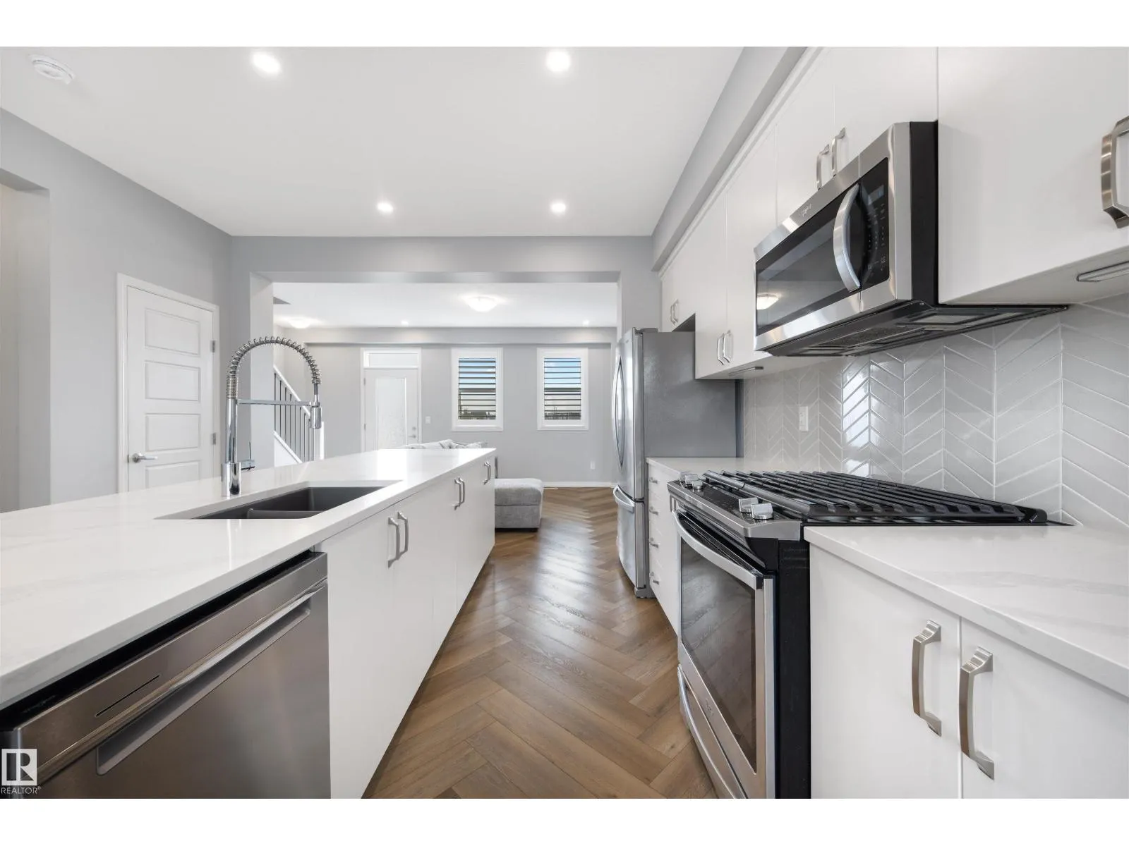 #95 2072 WONNACOTT WY SW