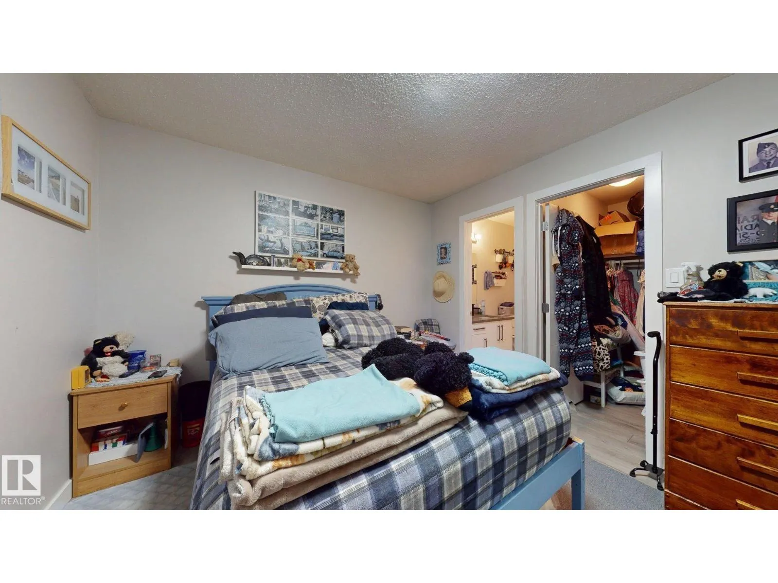 1436 62 ST NW