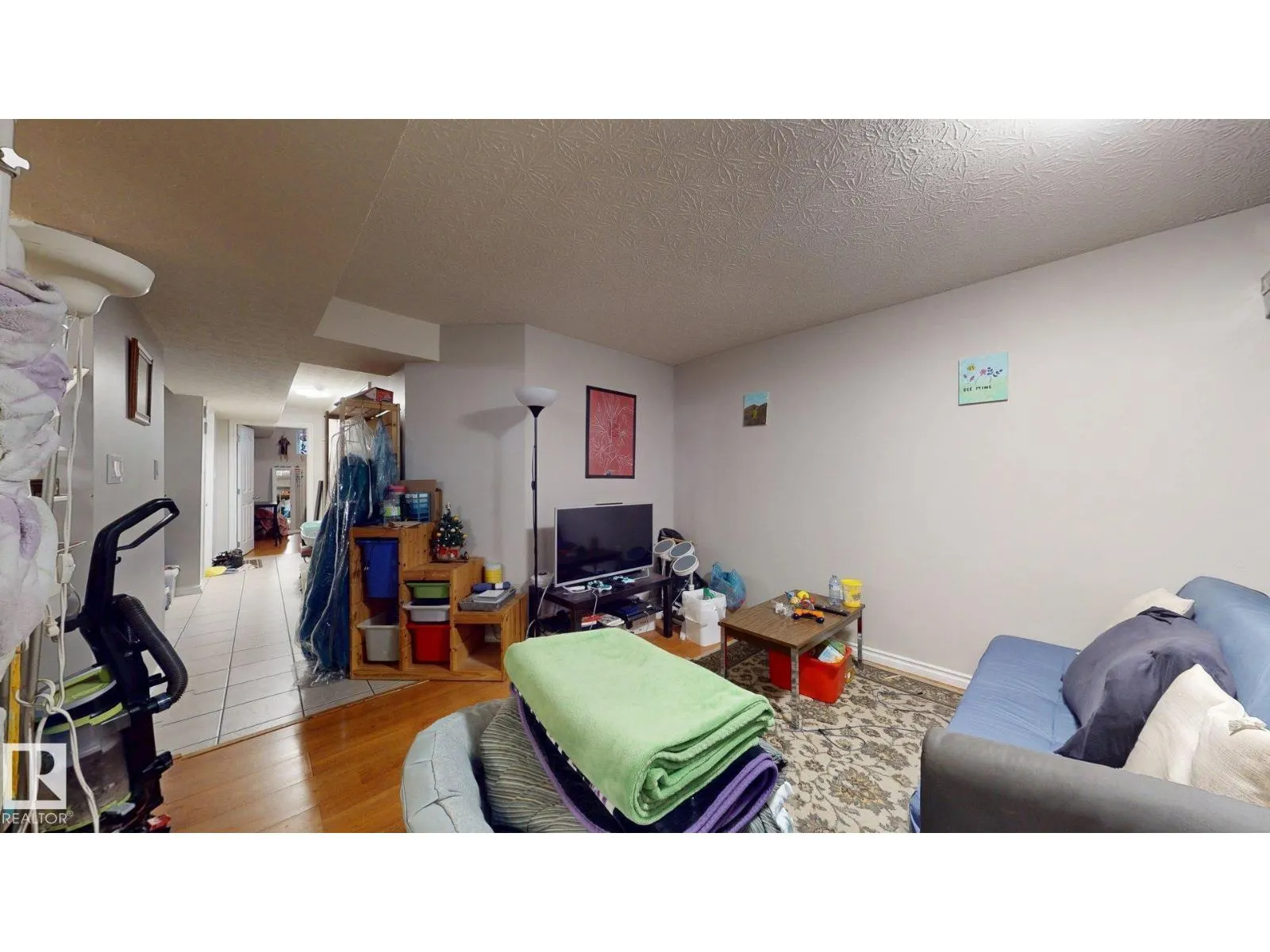 1436 62 ST NW
