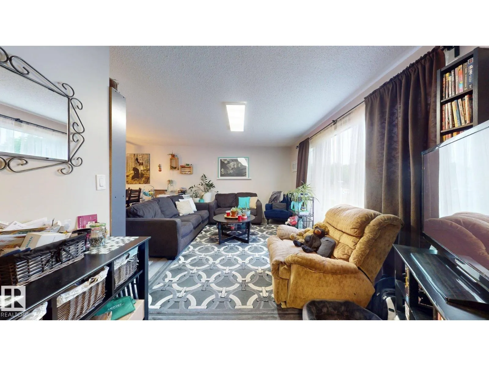 1436 62 ST NW