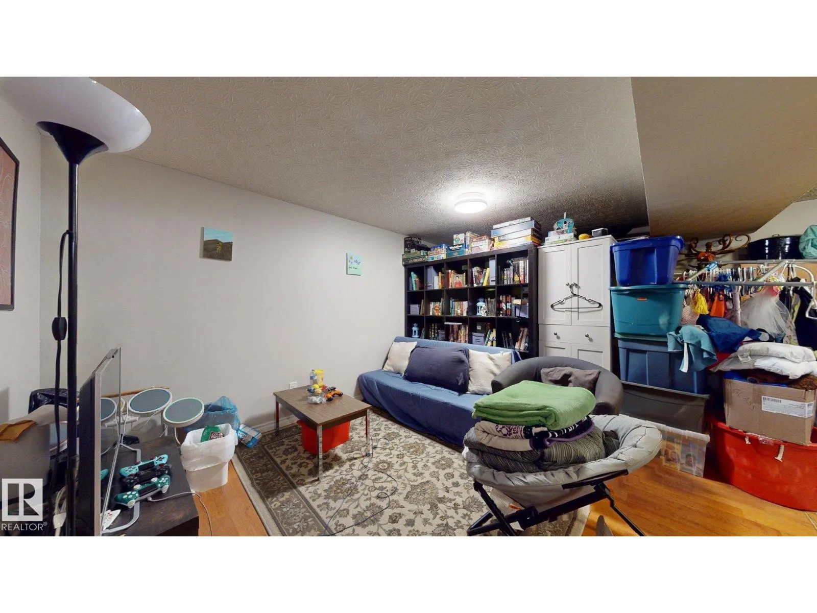 1436 62 ST NW