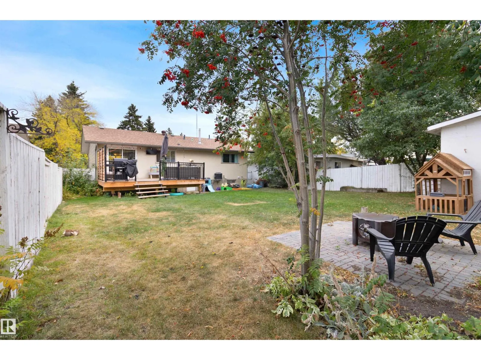 64 GREENWOOD WY