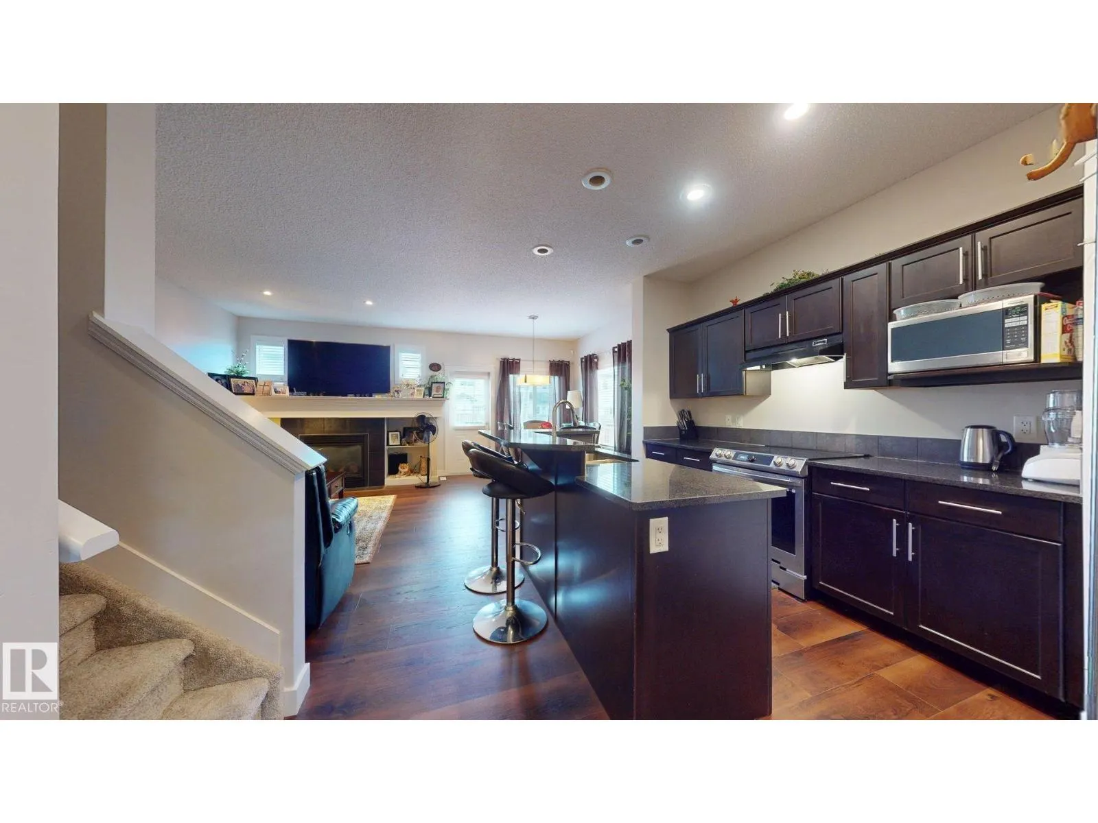 2917 16 A AV NW