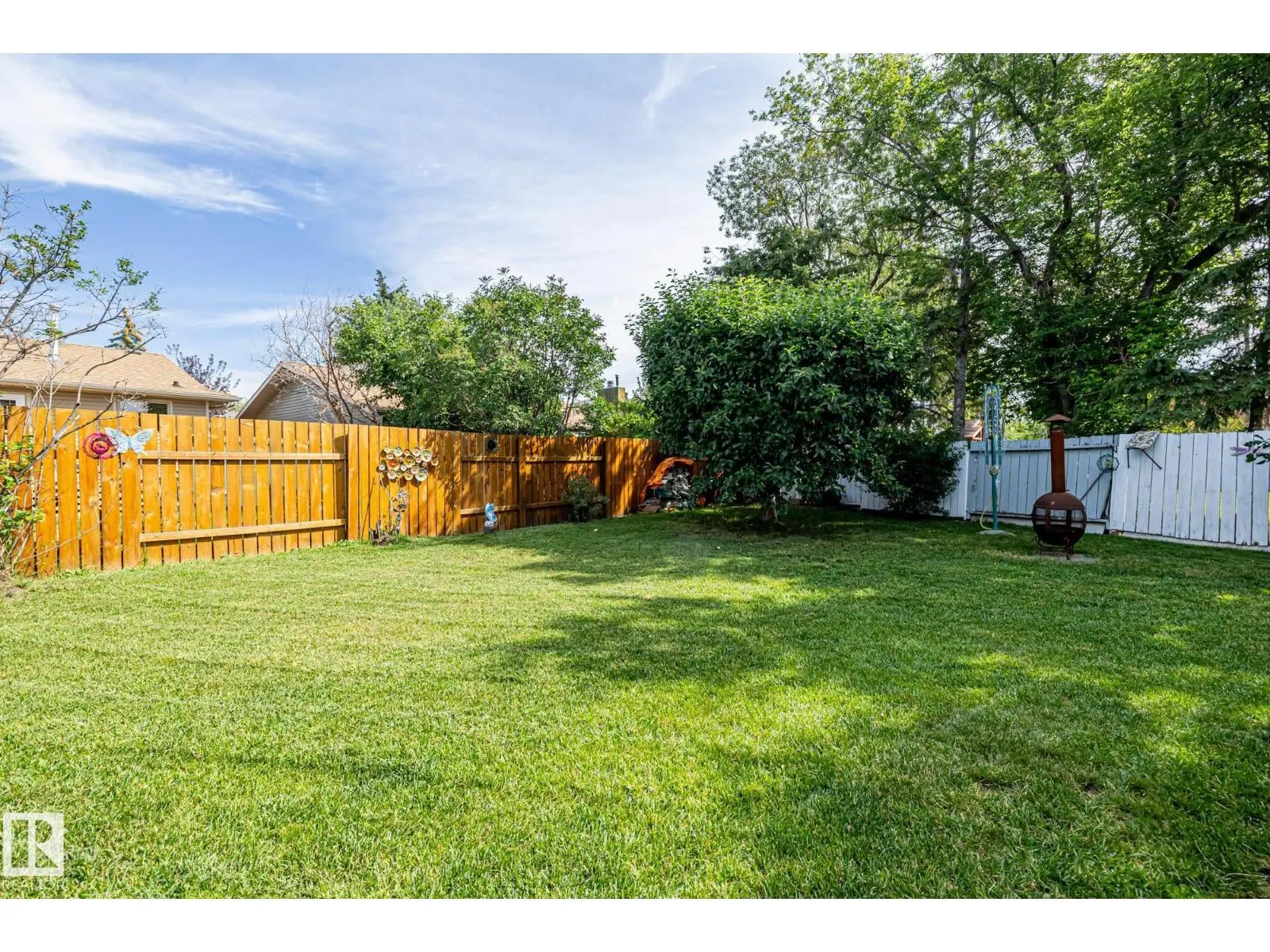 12250 143 AV NW