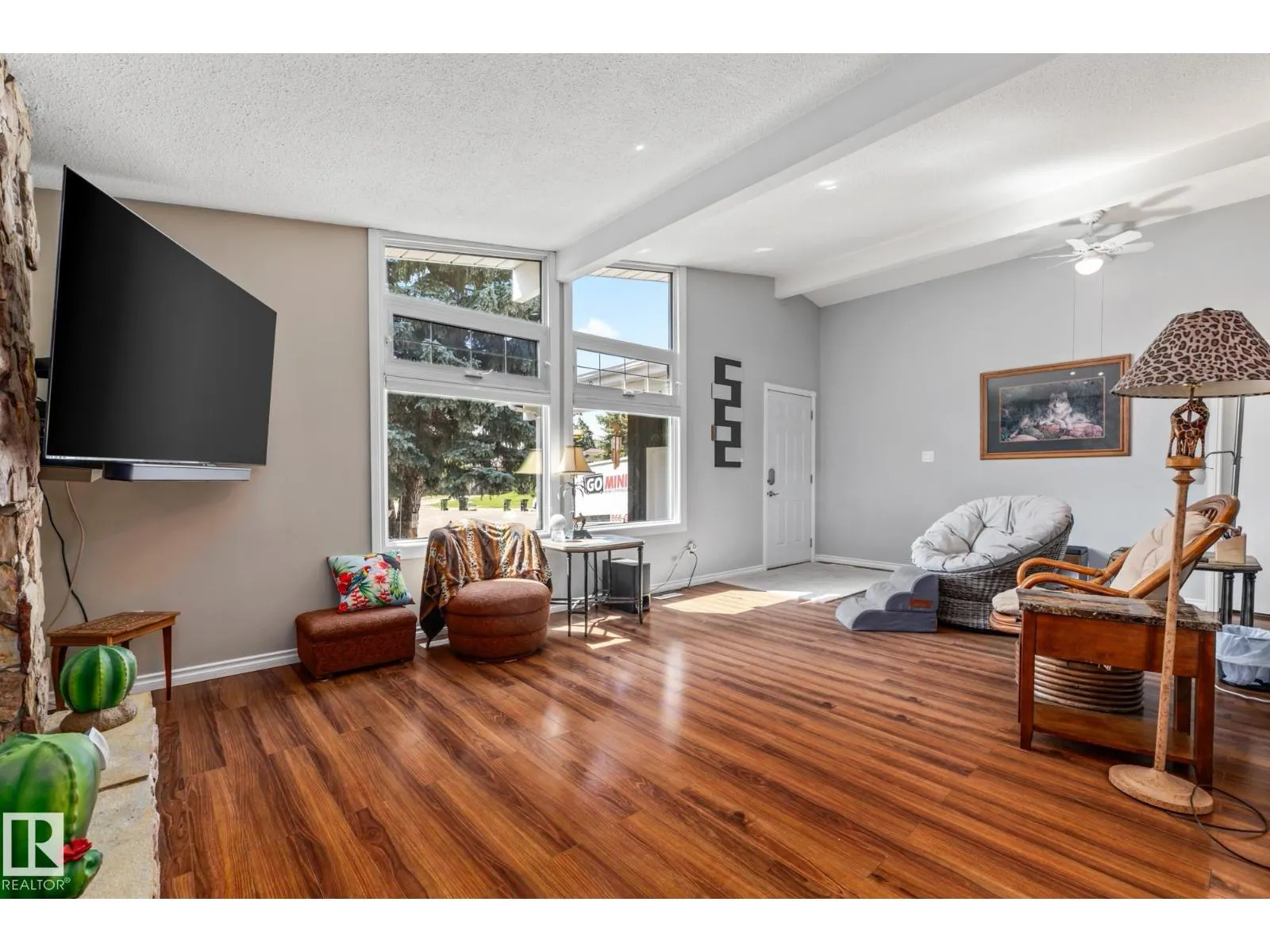 12250 143 AV NW