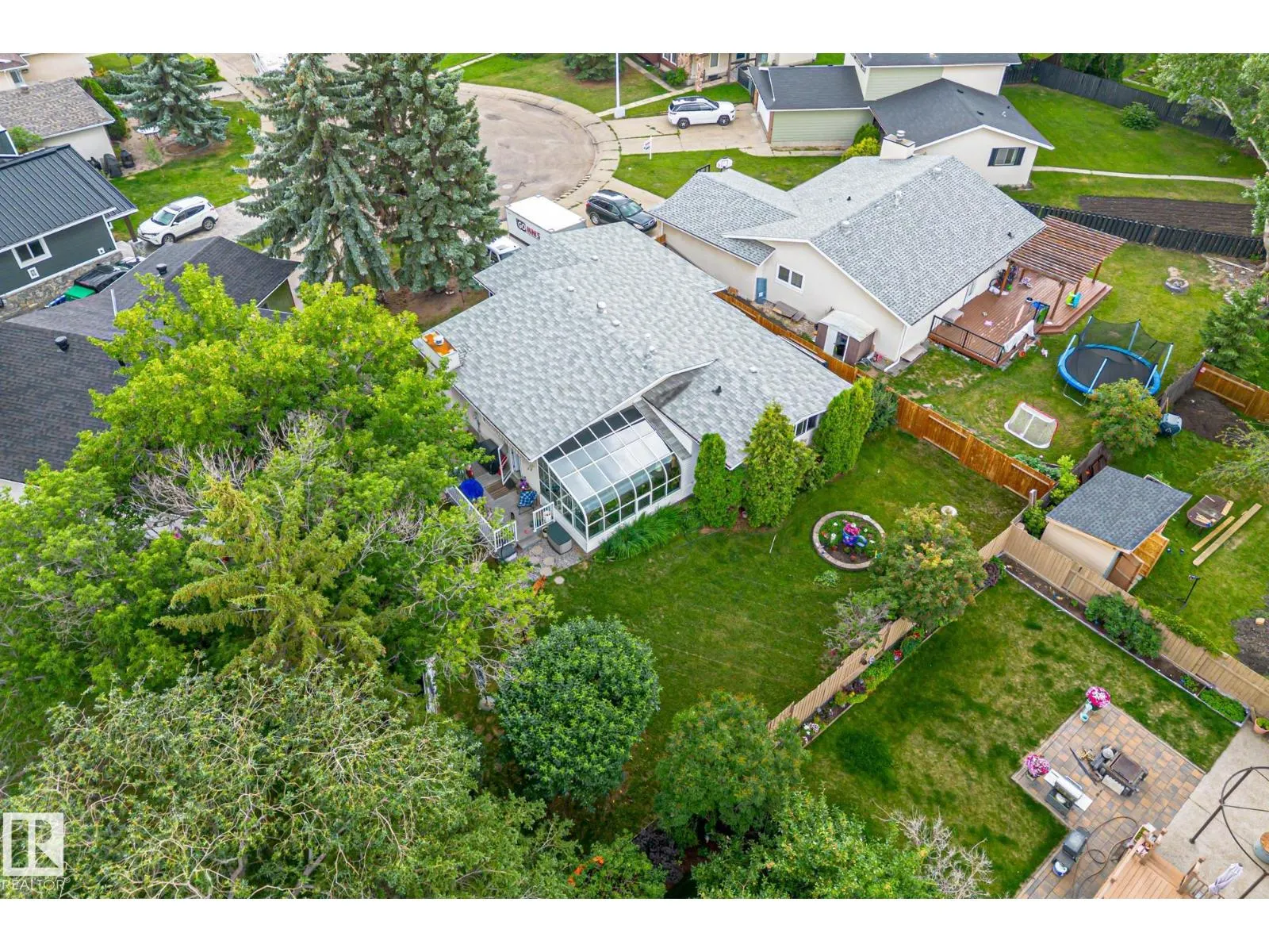 12250 143 AV NW