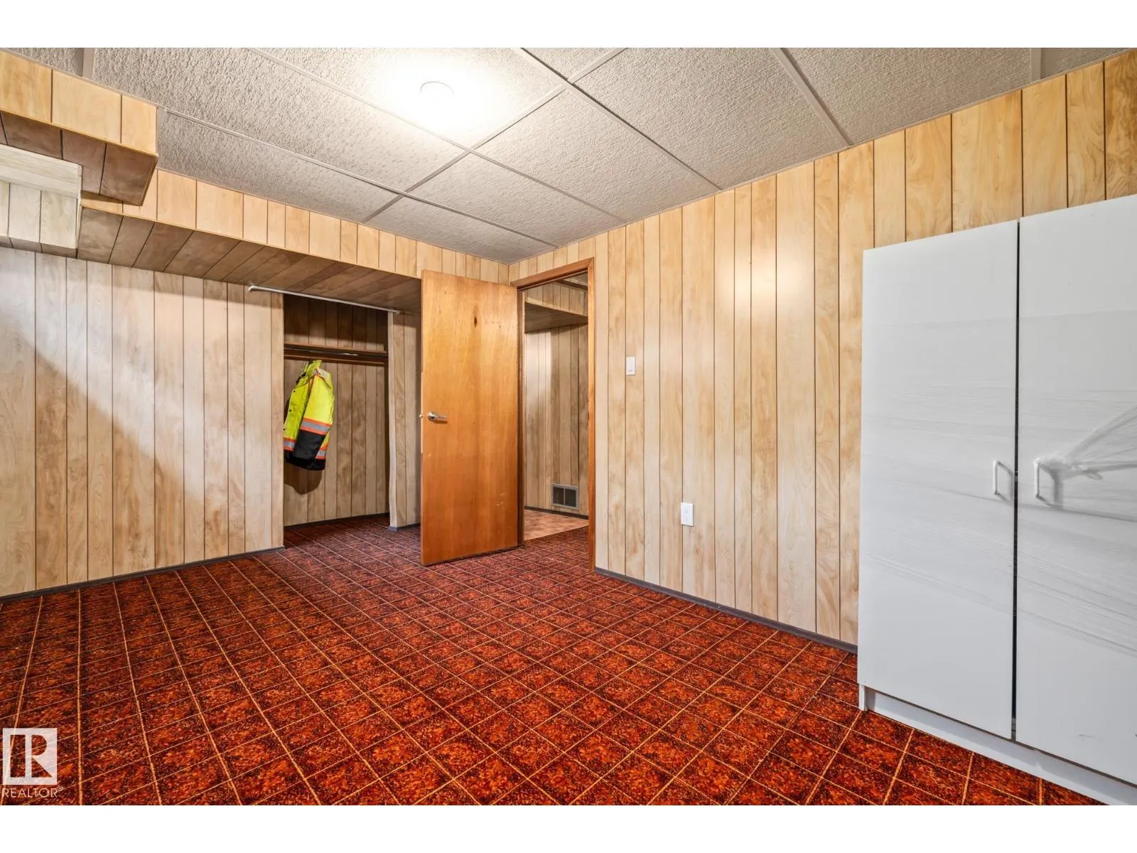 12250 143 AV NW