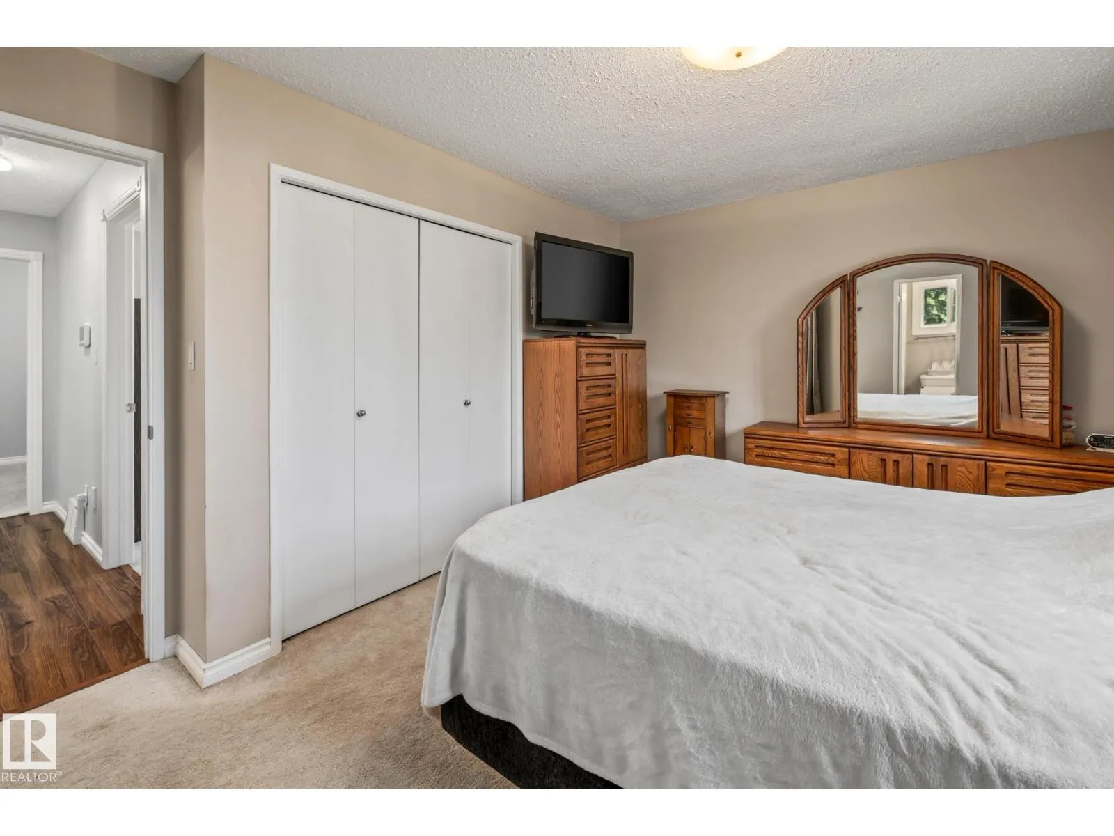 12250 143 AV NW
