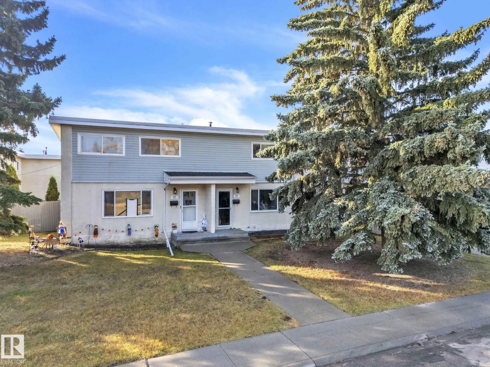 8917 134 AV NW