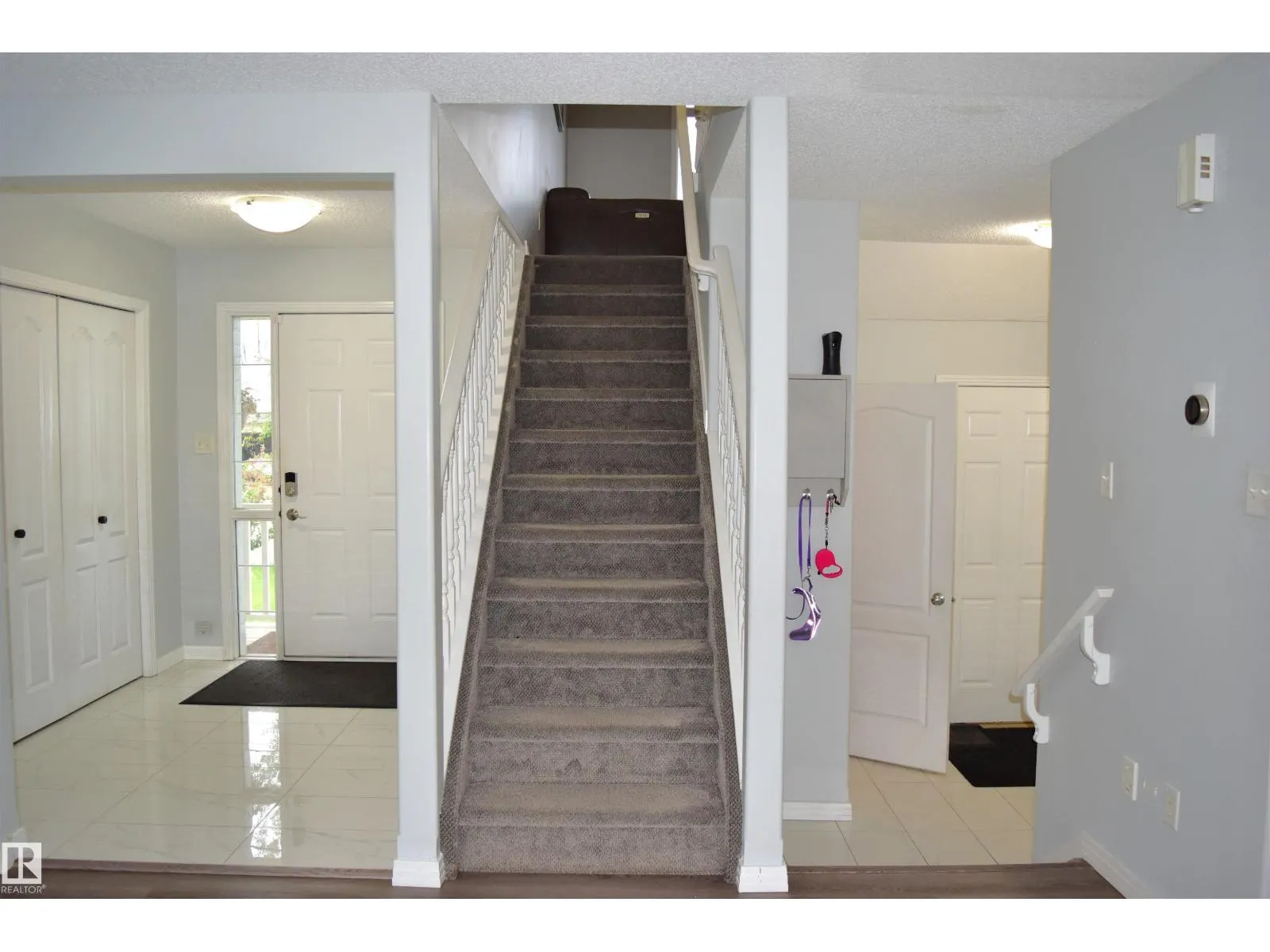 315 WILD ROSE WY NW