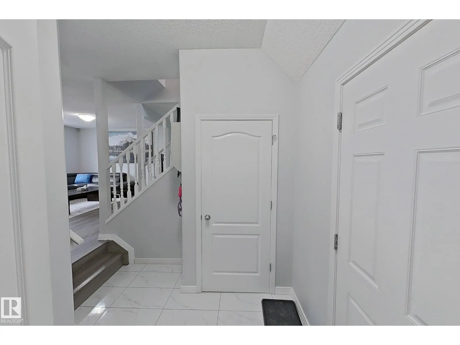 315 WILD ROSE WY NW