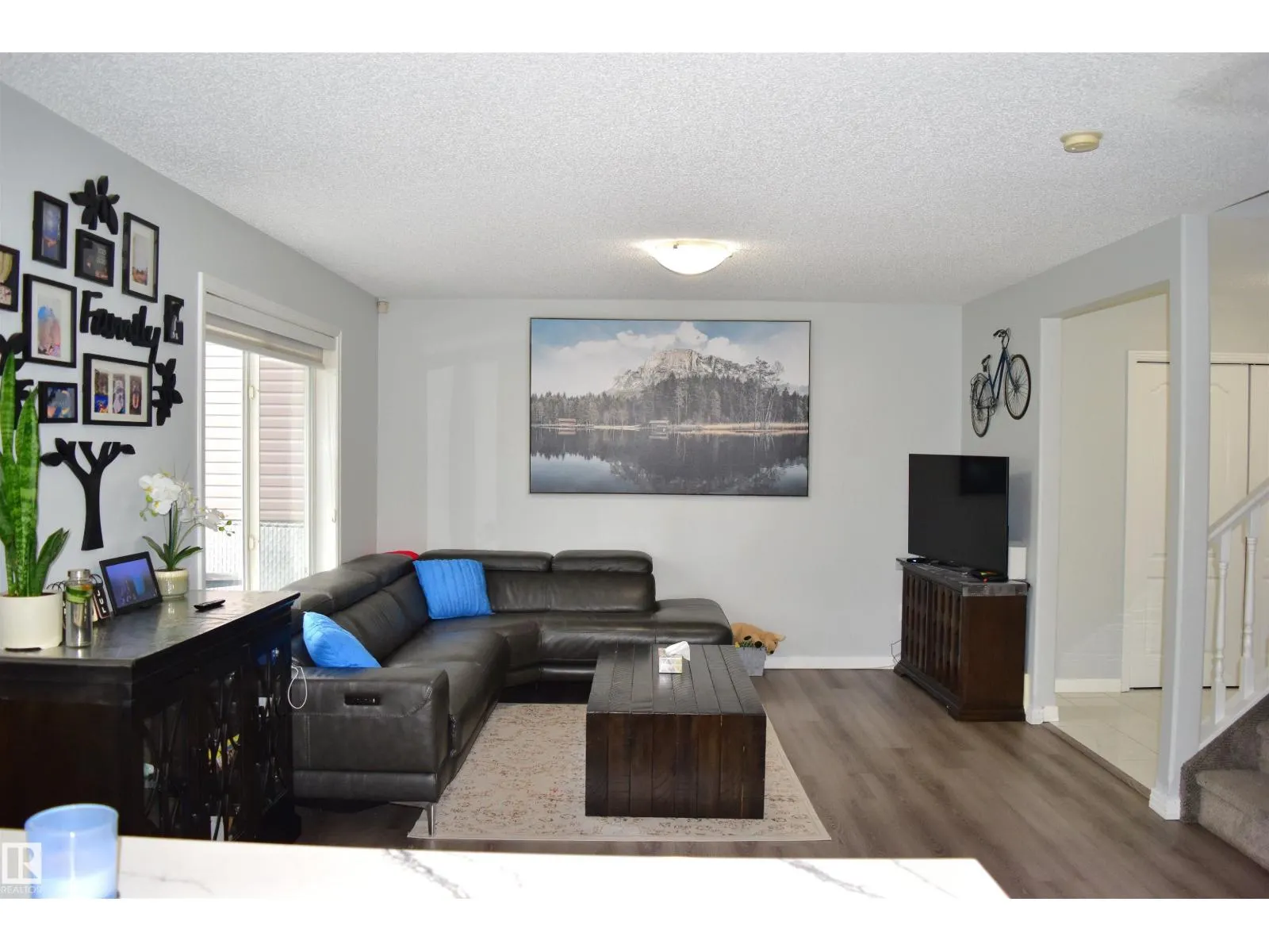 315 WILD ROSE WY NW