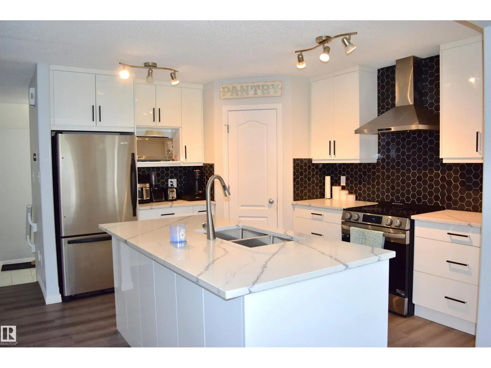 315 WILD ROSE WY NW