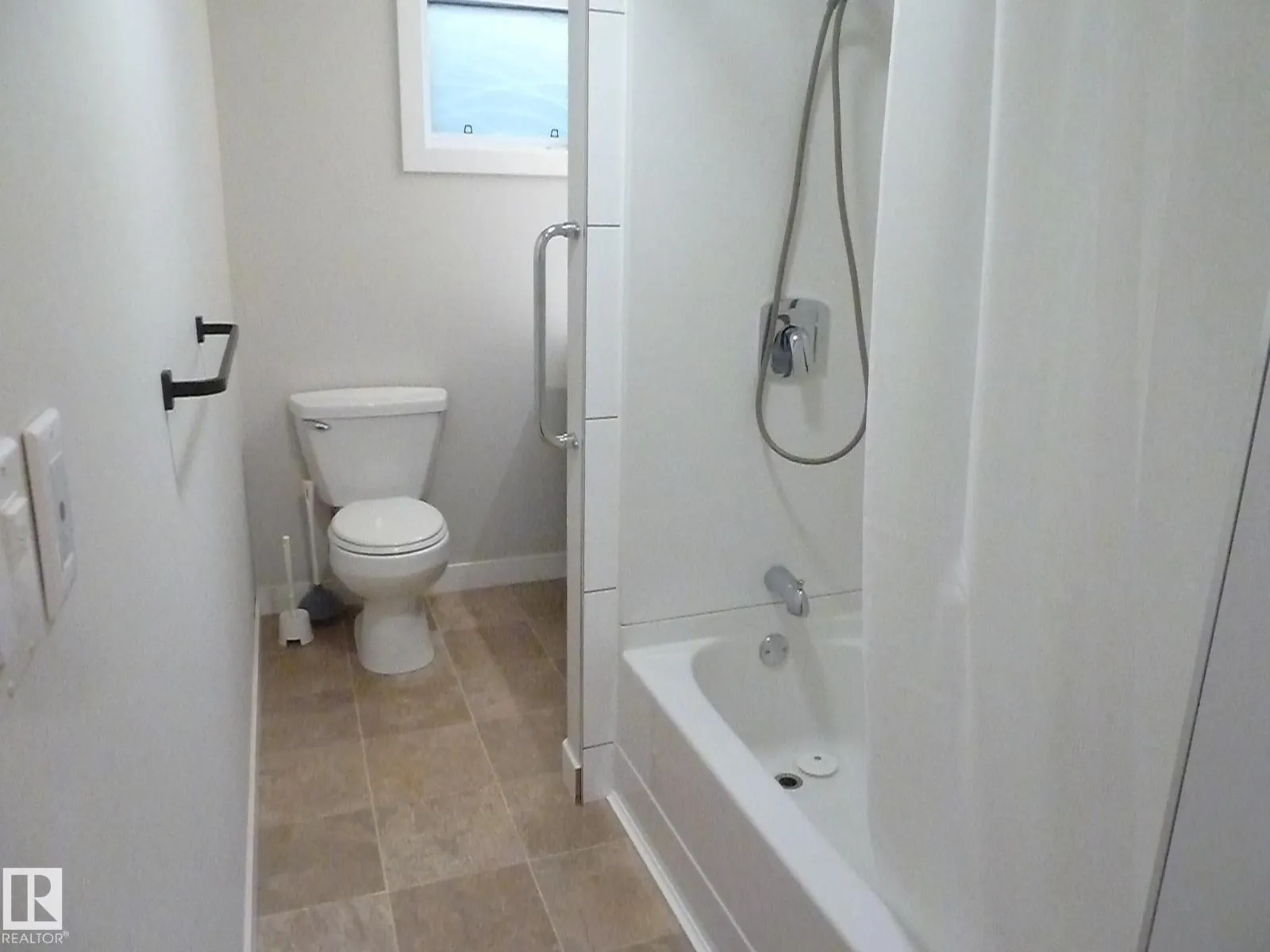 12836 107 ST NW