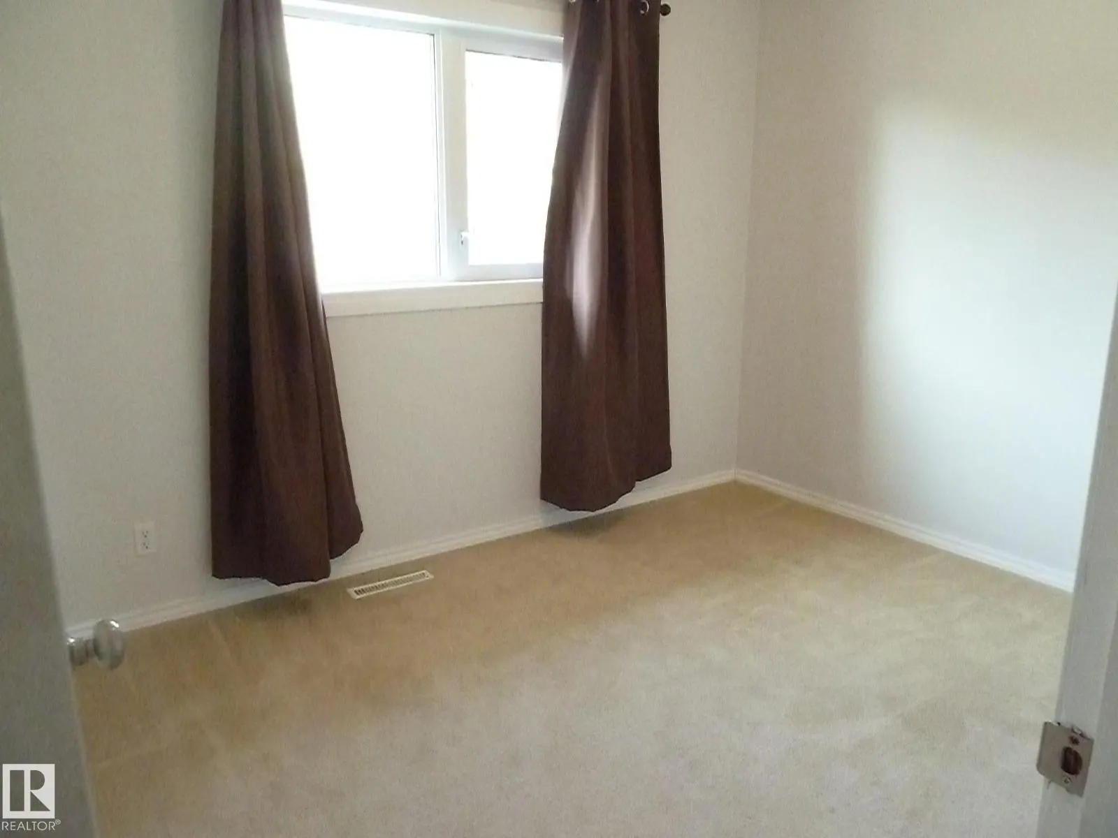 12836 107 ST NW