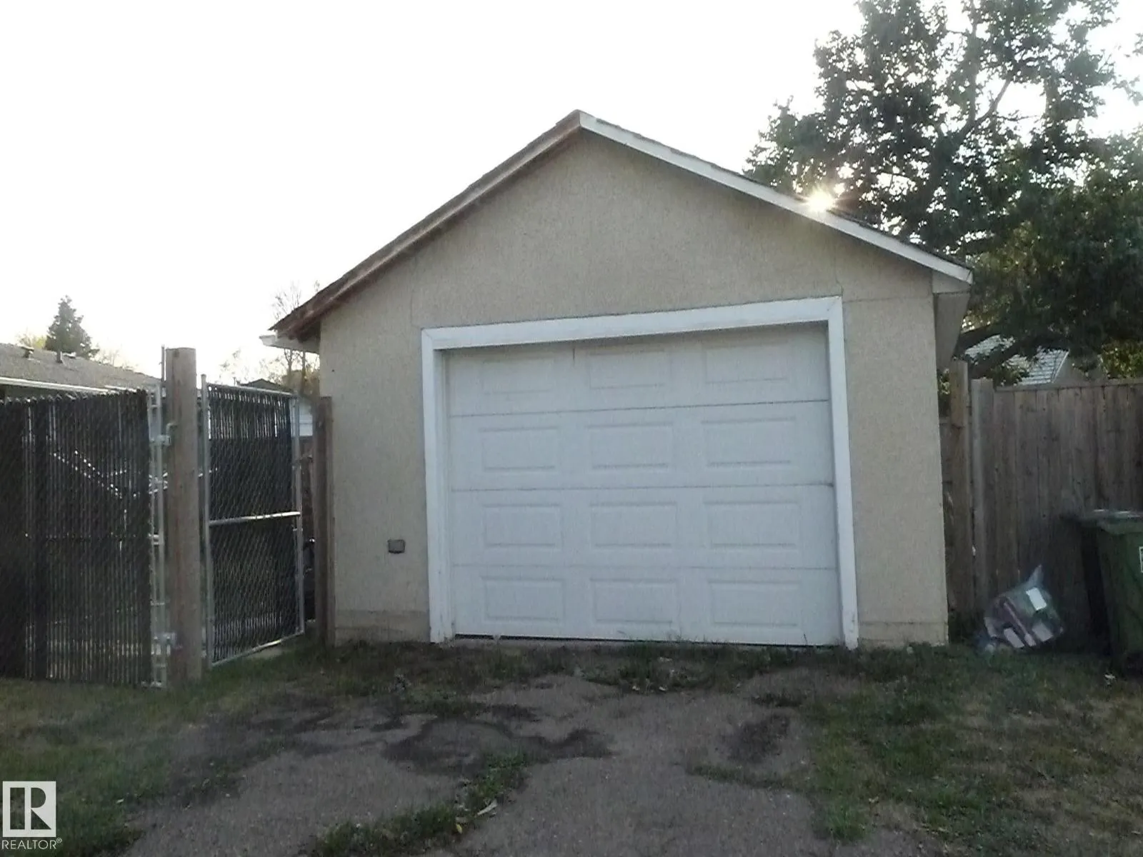 12836 107 ST NW
