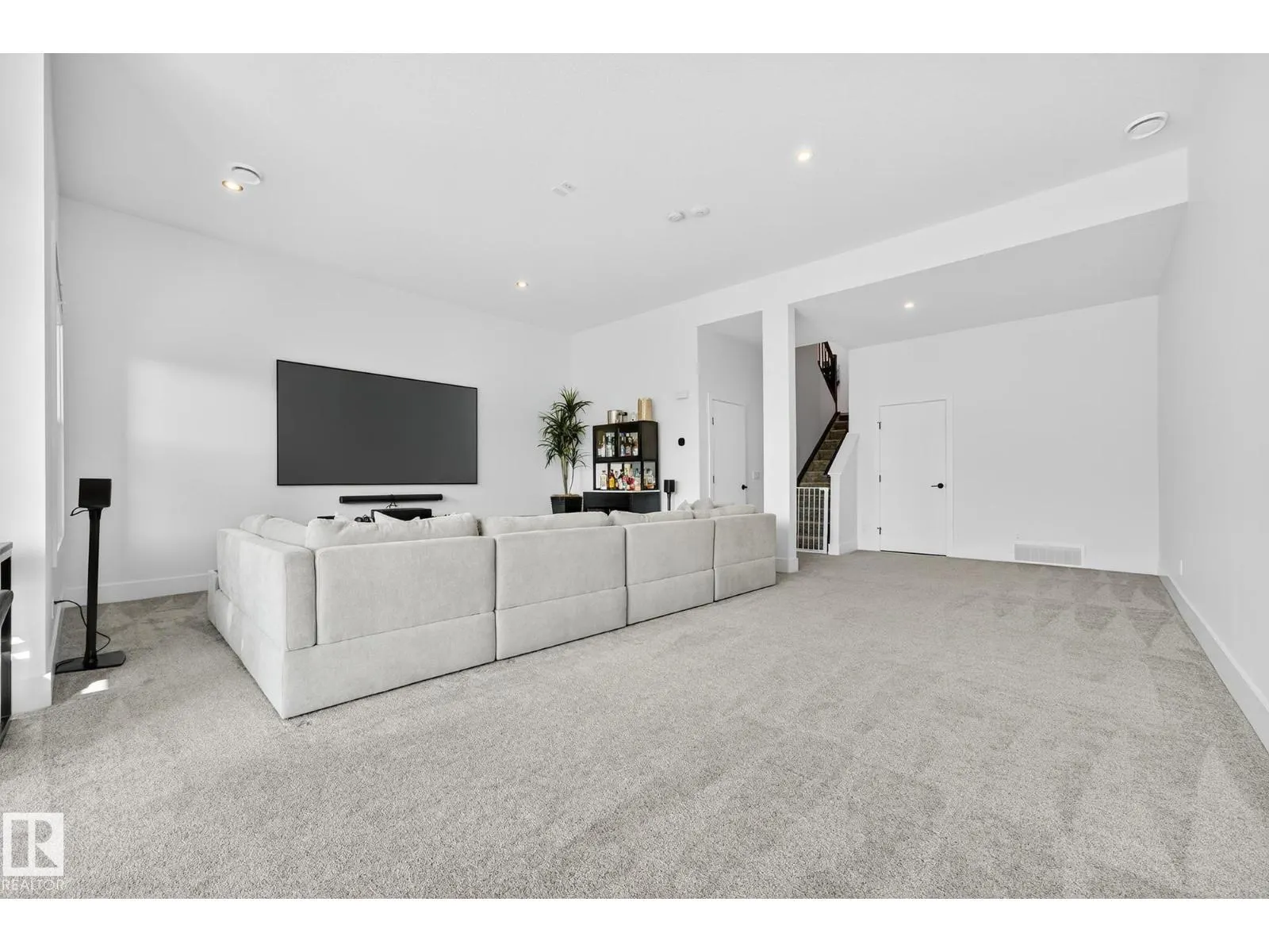 520 MERLIN LANDING LD NW