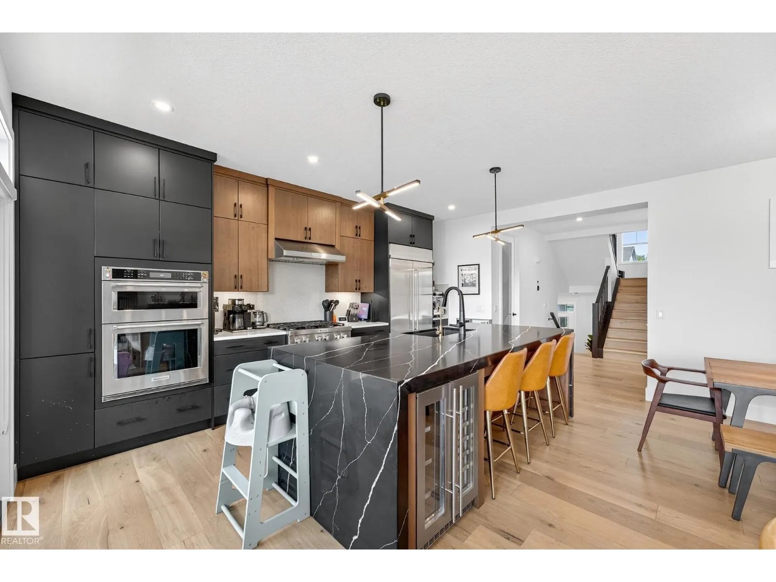 520 MERLIN LANDING LD NW