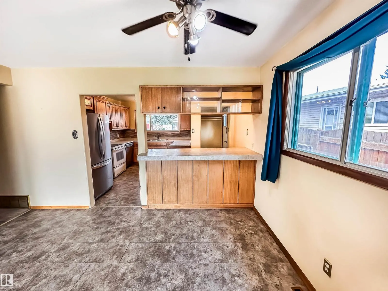 8126 150 ST NW