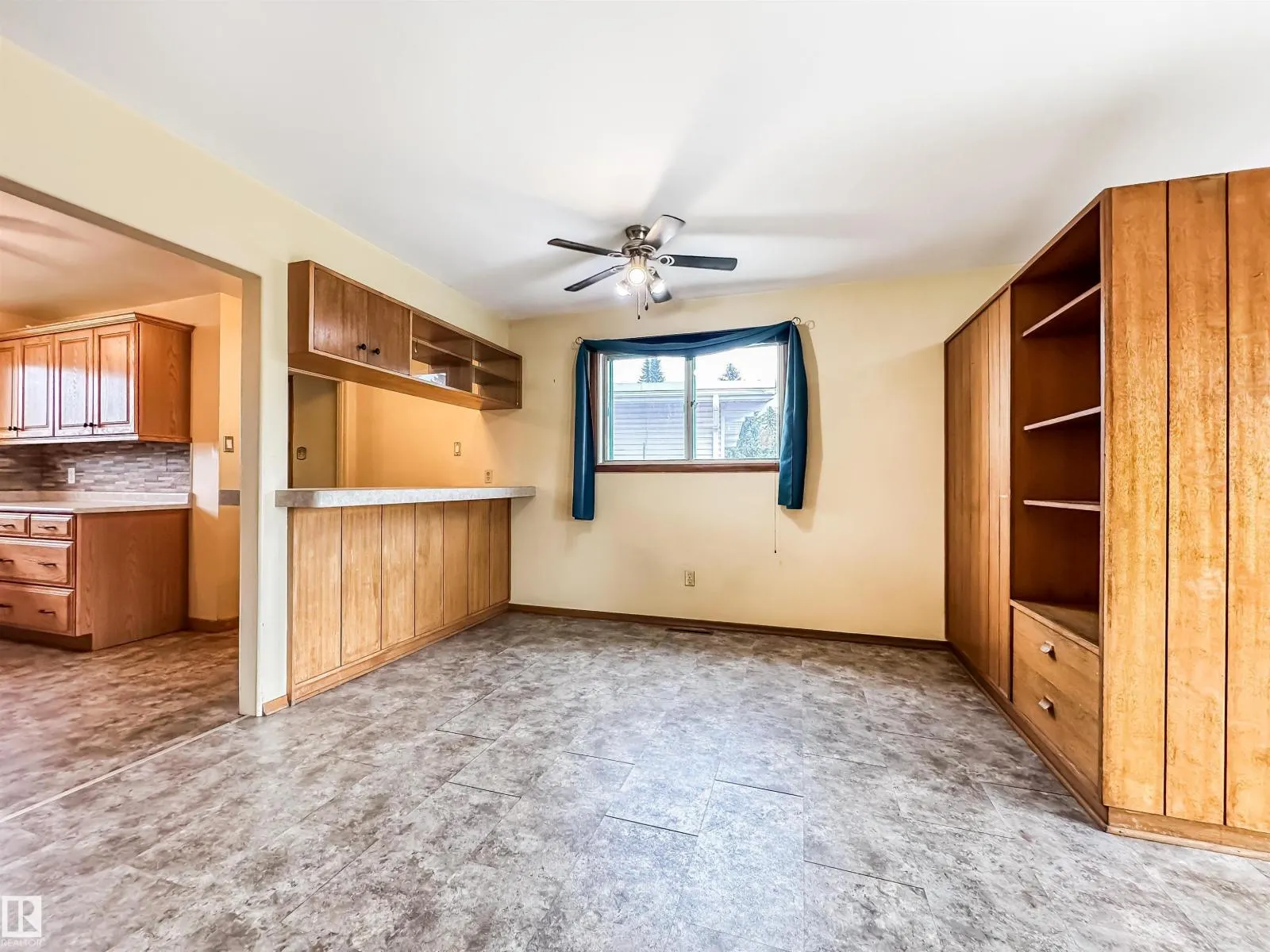 8126 150 ST NW